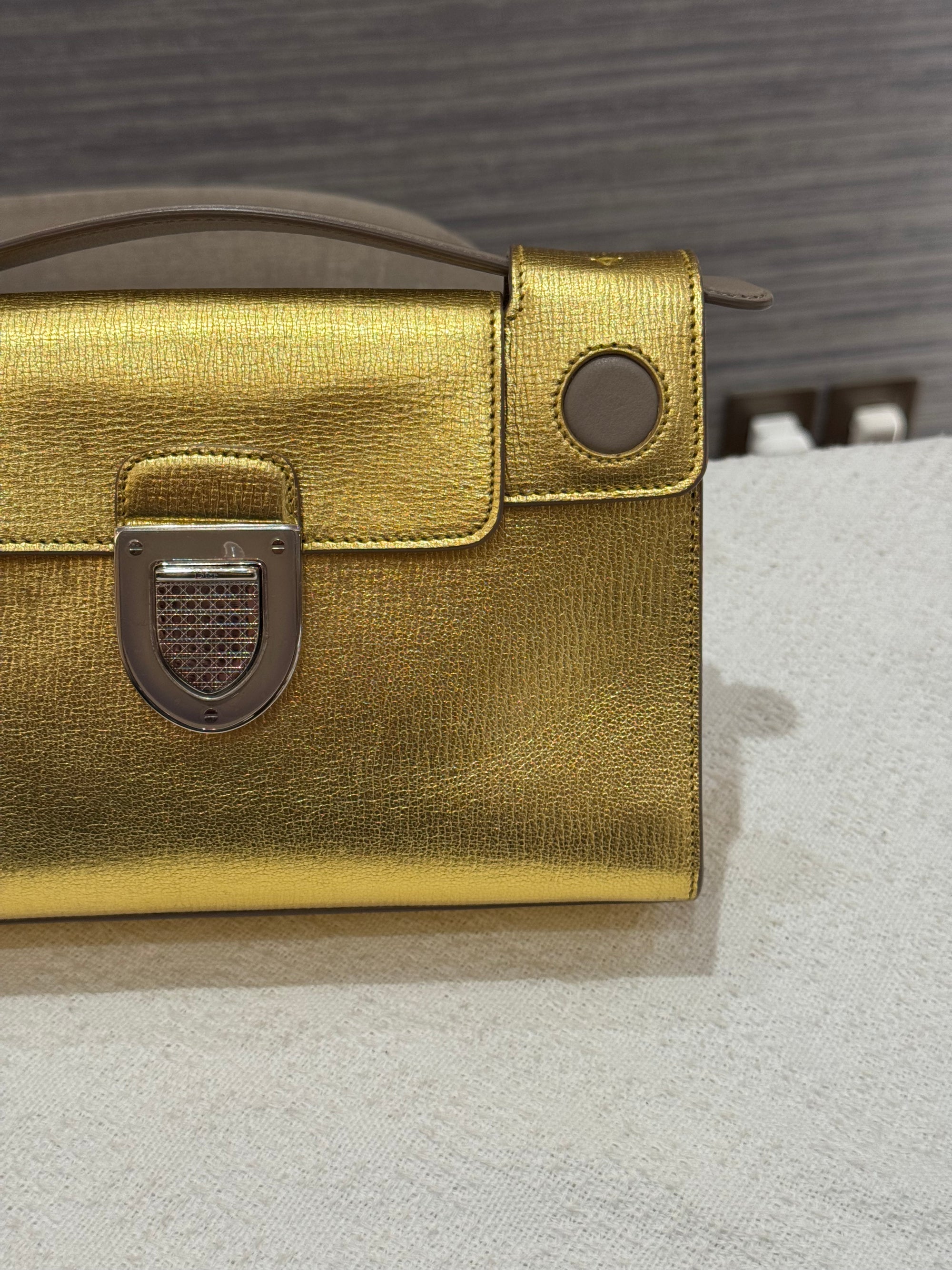 Diorever Top Handle Gold