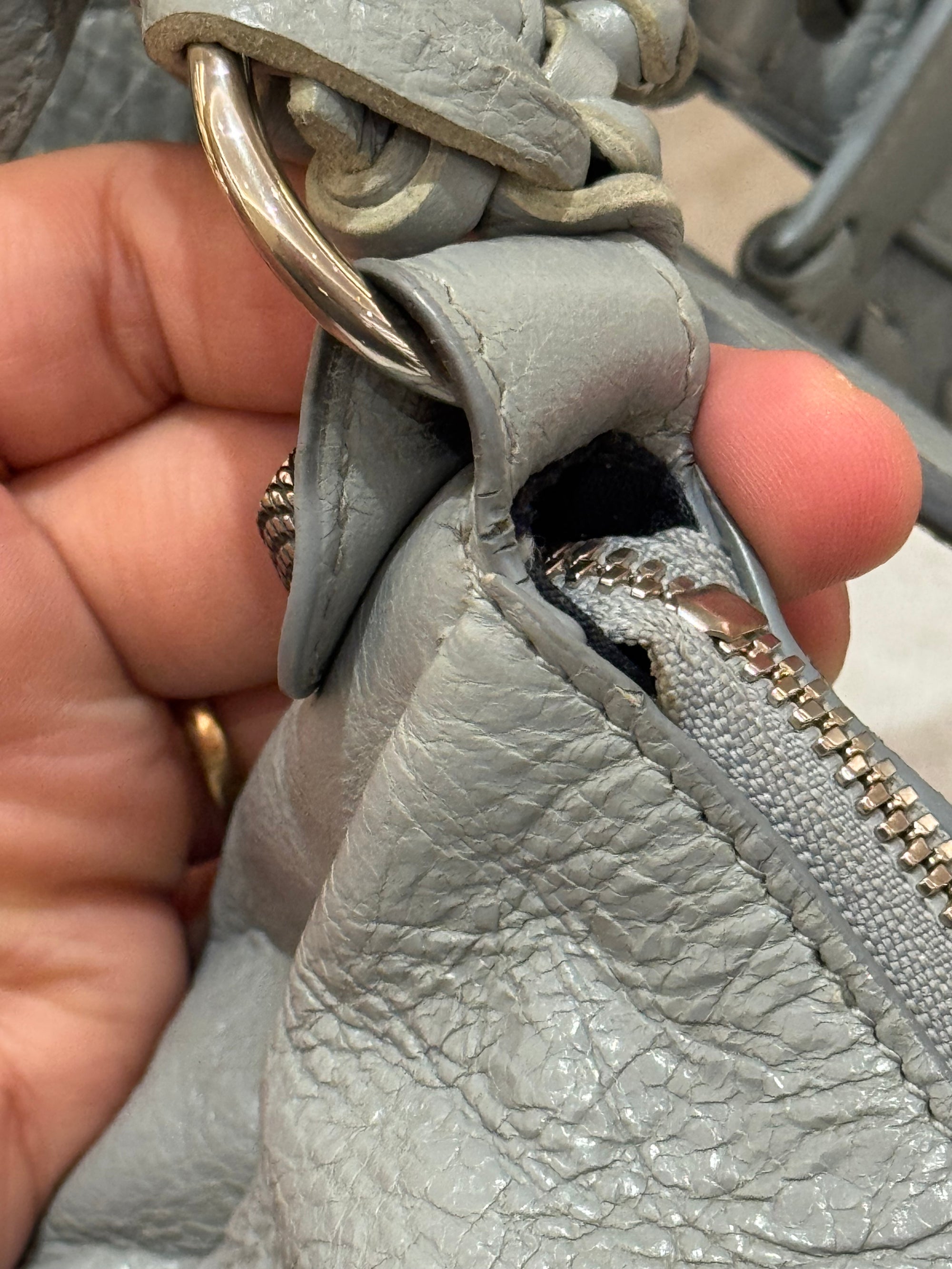 Balenciaga Le Cagole XS Light Ash Blue