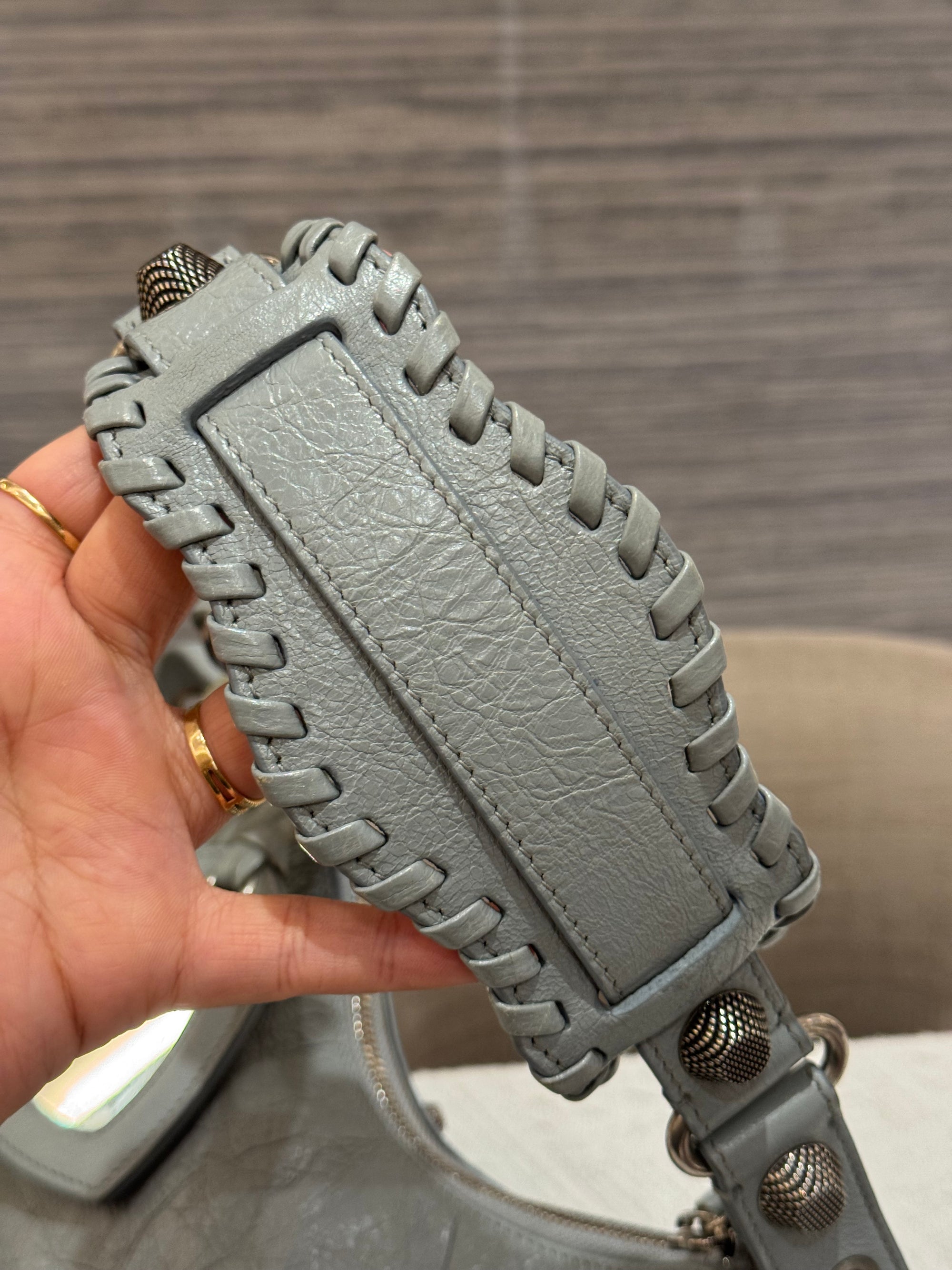 Balenciaga Le Cagole XS Light Ash Blue