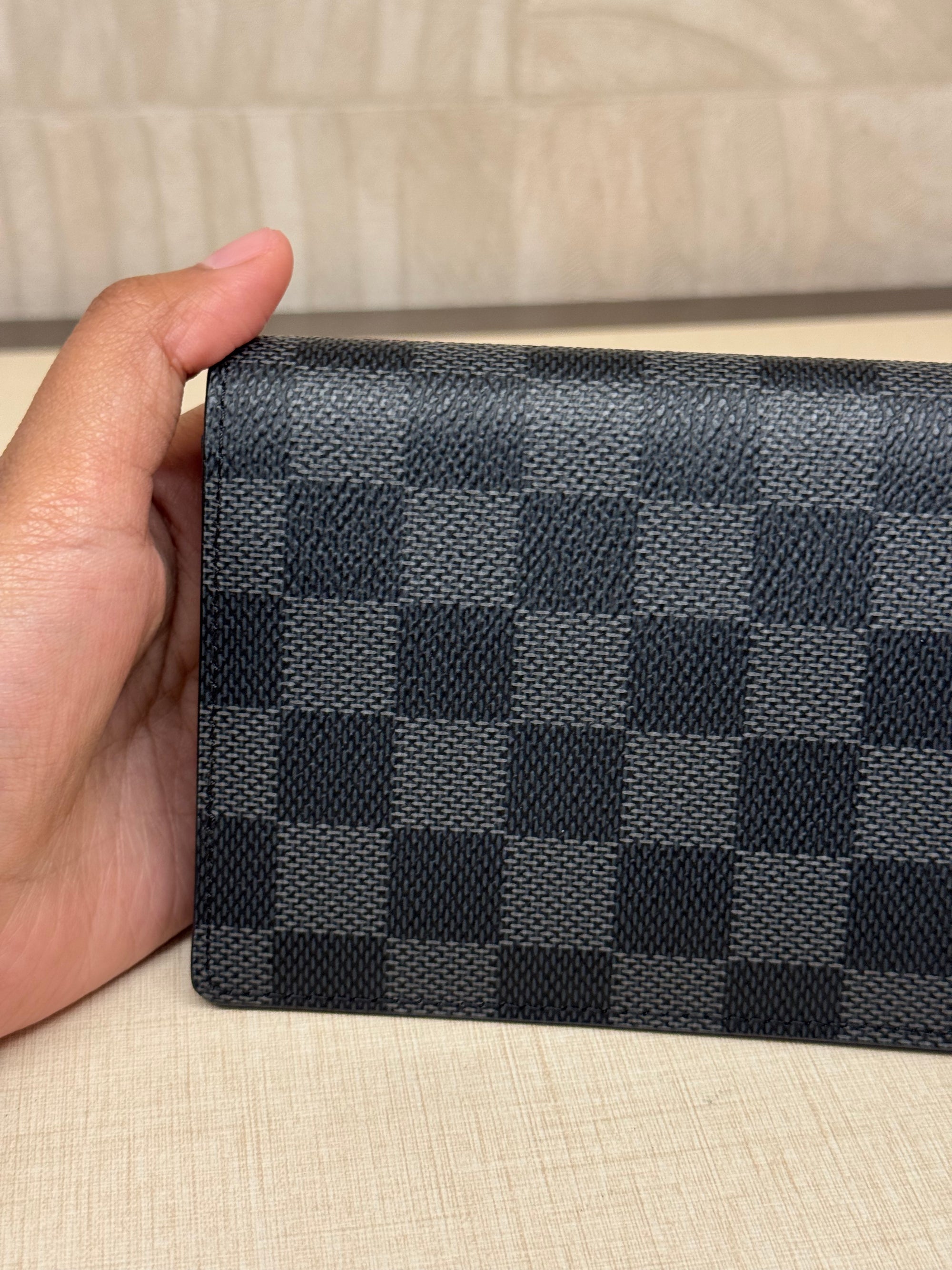 Louis Vuitton Brazza Damier Graphite