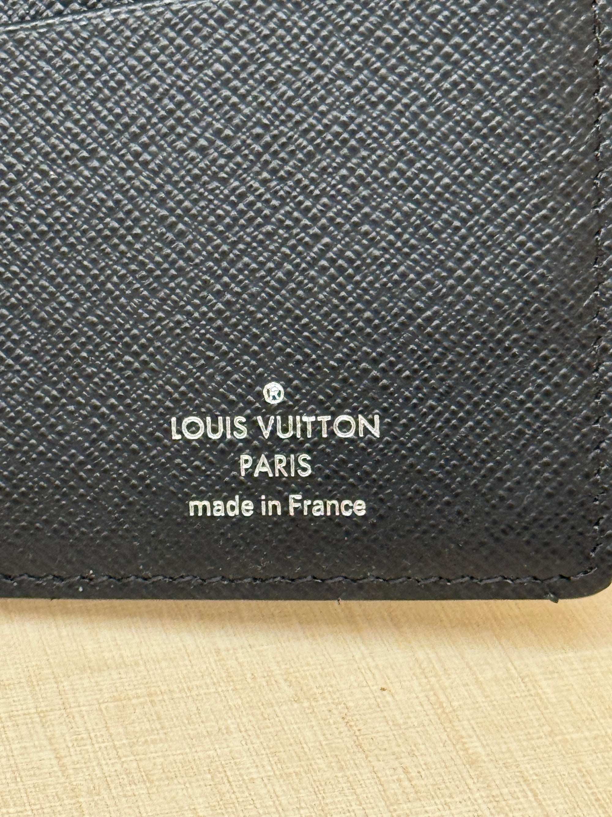 Louis Vuitton Brazza Damier Graphite
