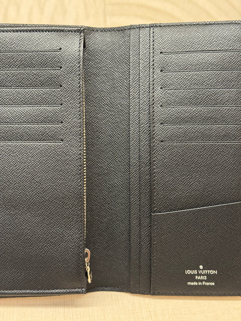 Louis Vuitton Brazza Damier Graphite