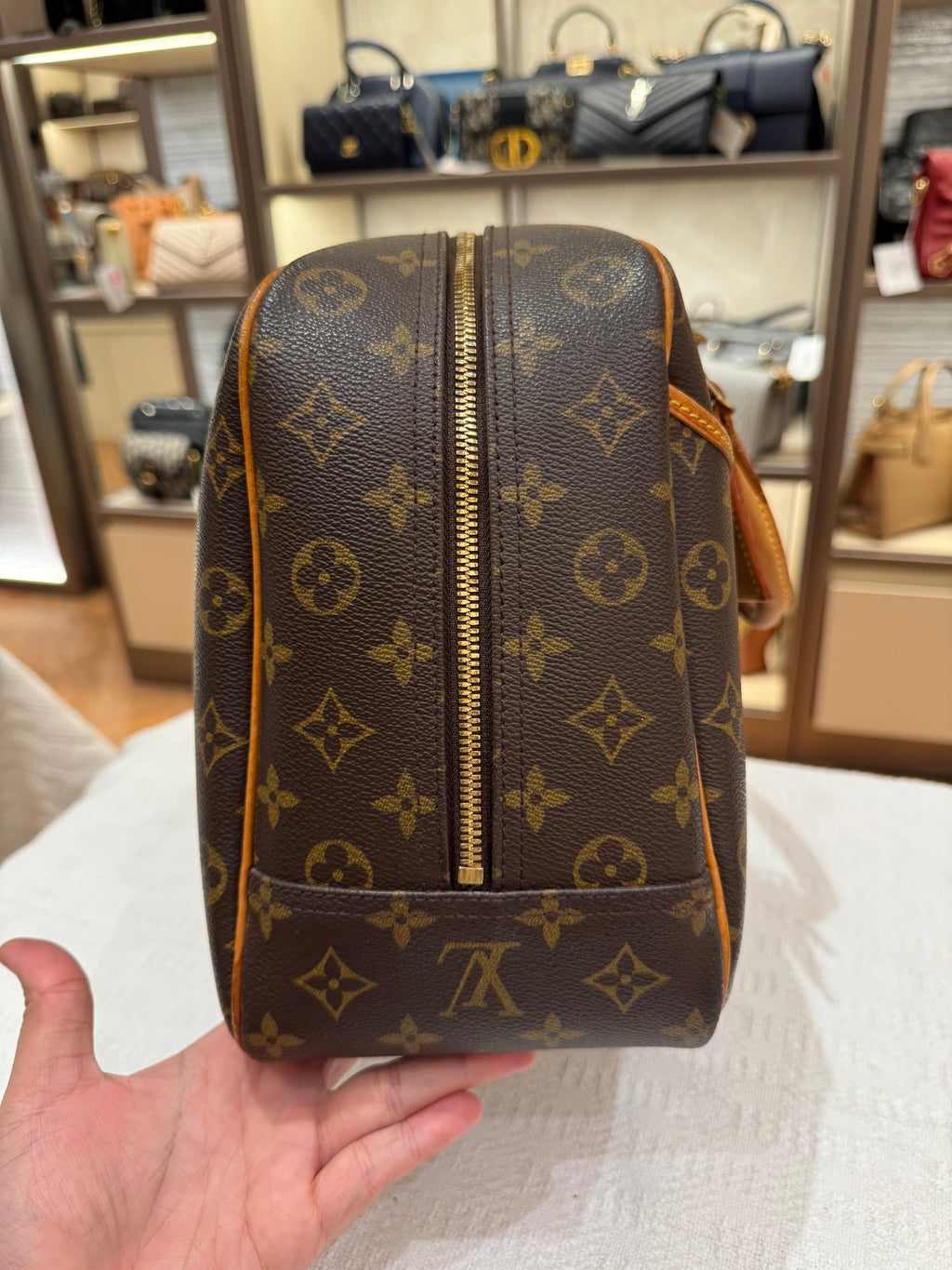 Louis Vuitton Deauville Monogram