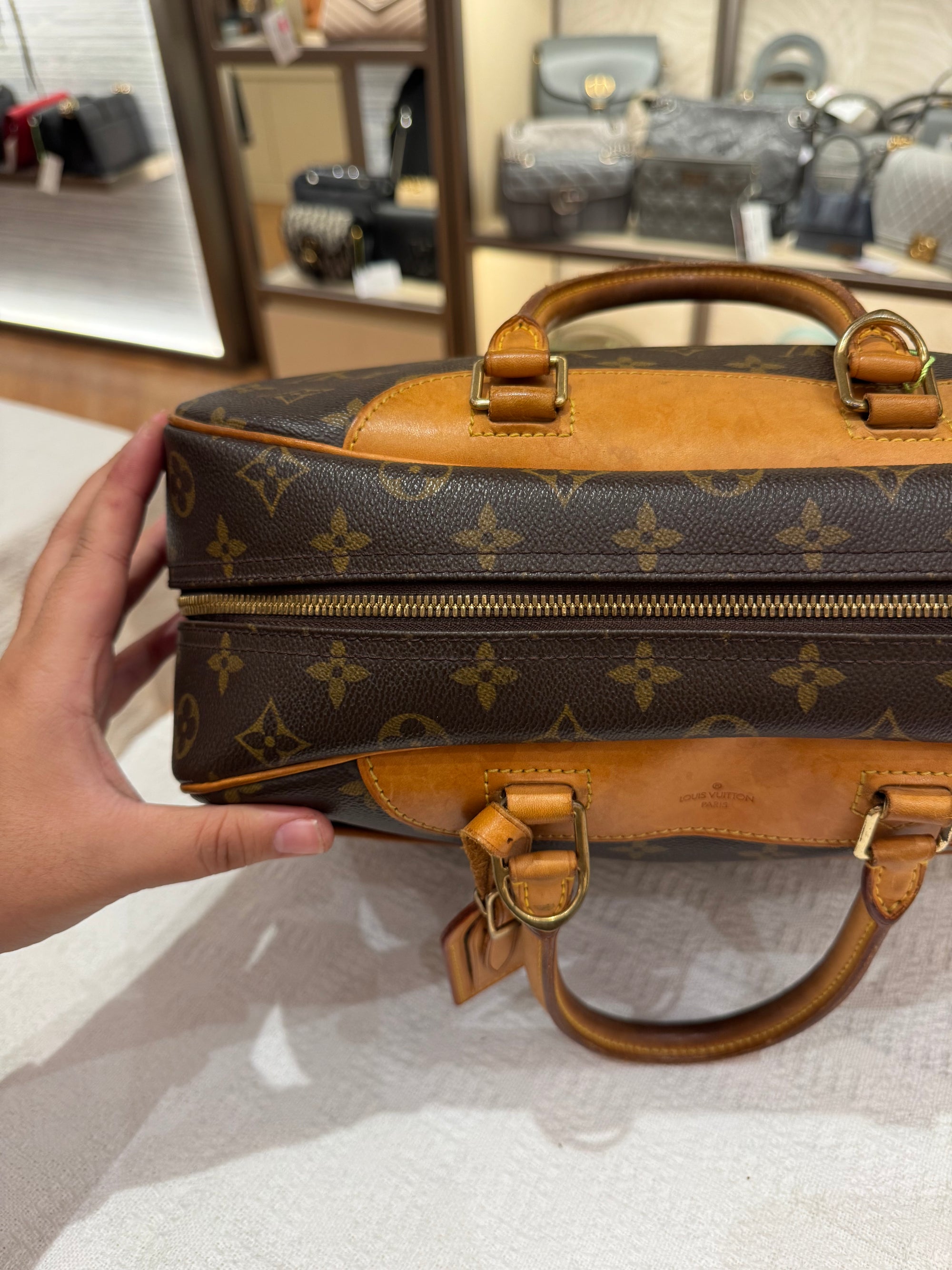 Louis Vuitton Deauville Monogram