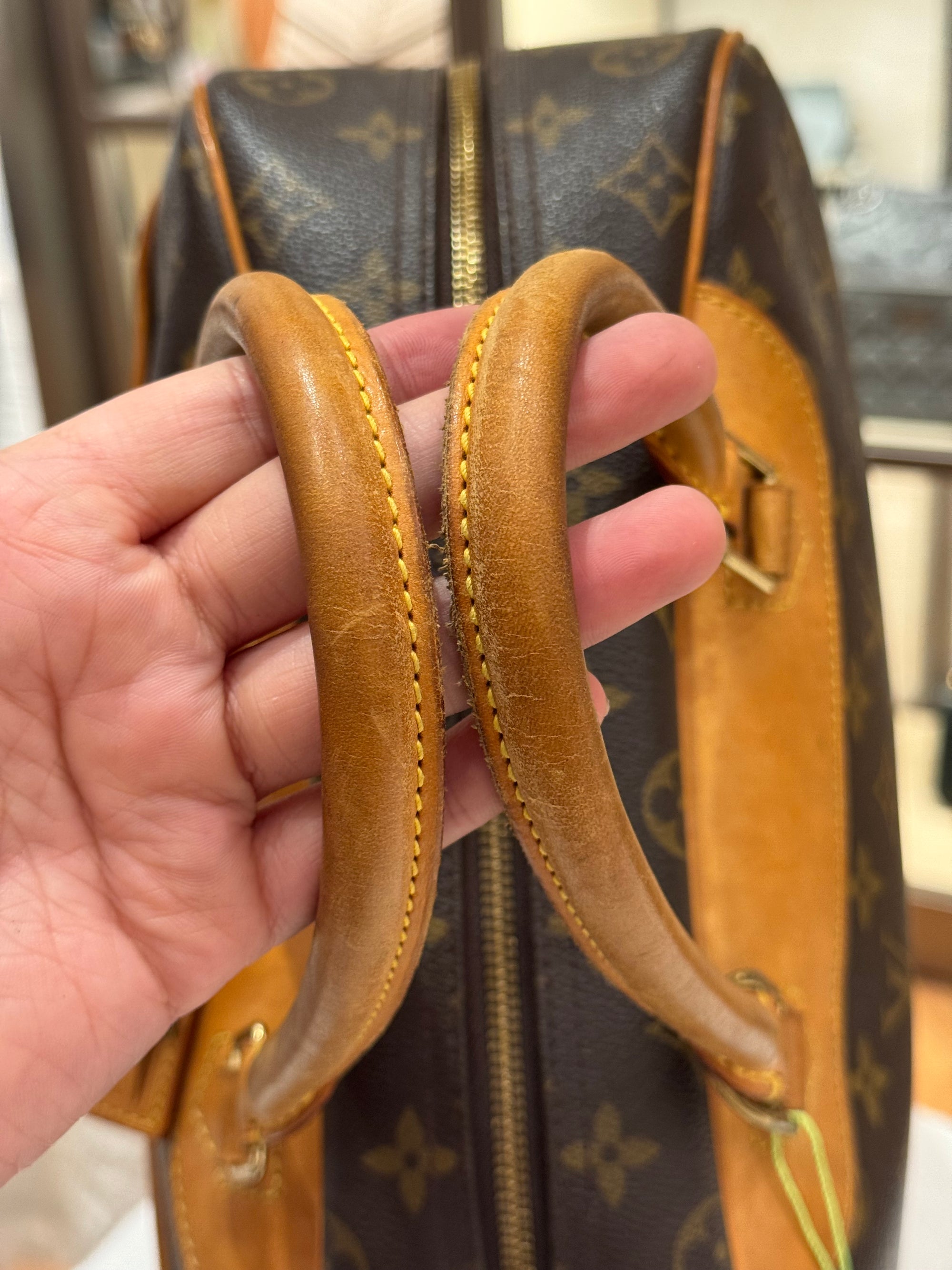 Louis Vuitton Deauville Monogram
