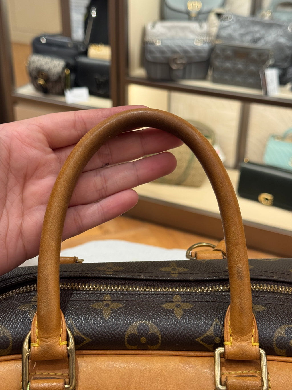 Louis Vuitton Deauville Monogram