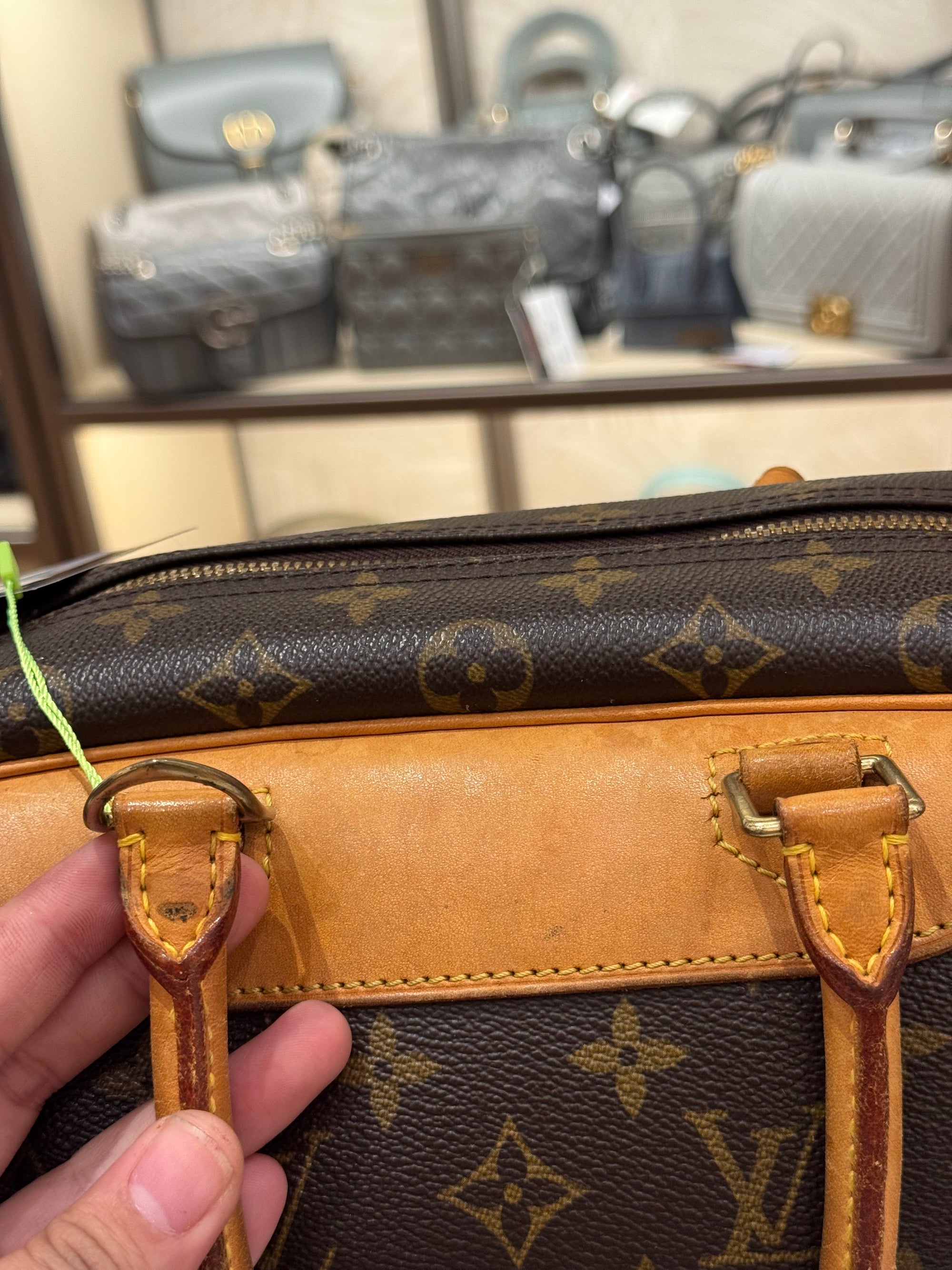 Louis Vuitton Deauville Monogram