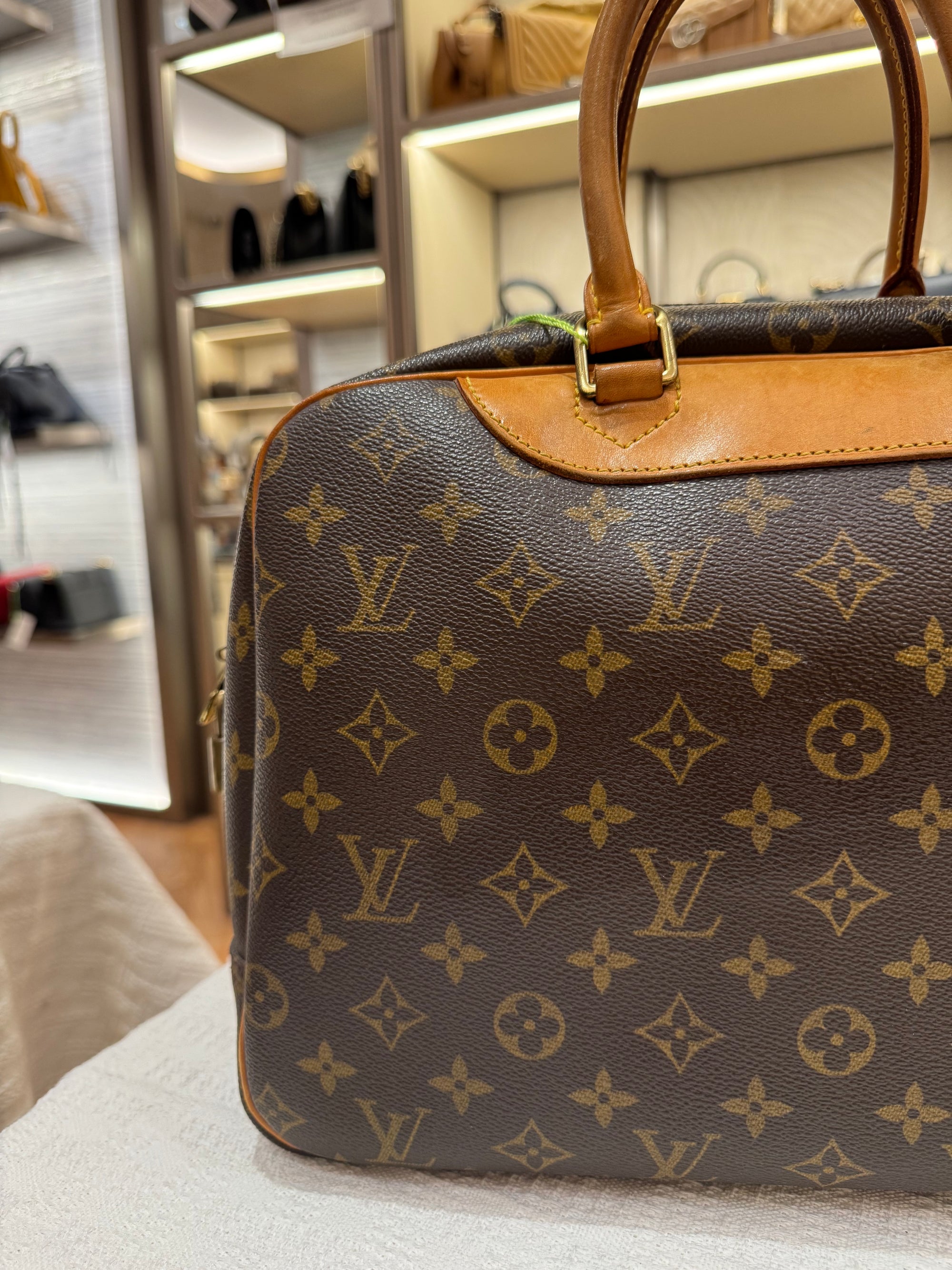 Louis Vuitton Deauville Monogram