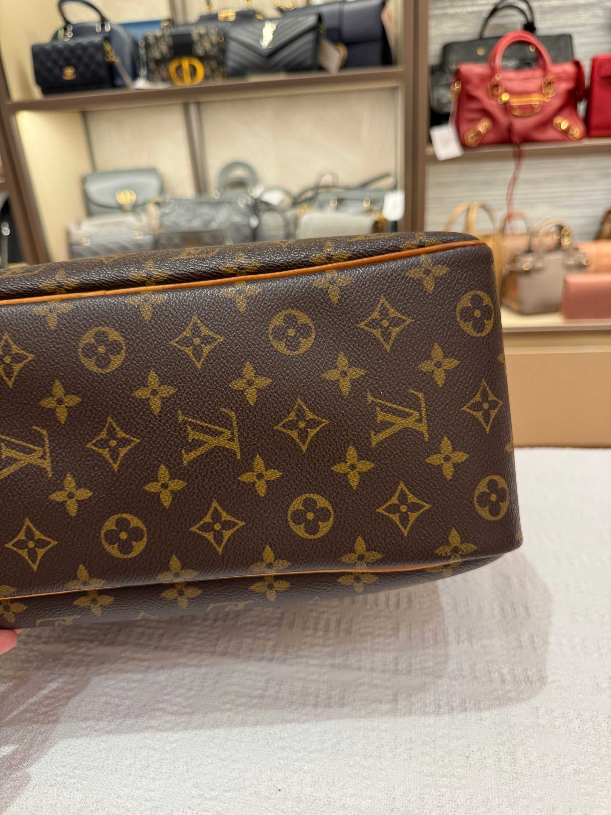 Louis Vuitton Deauville Monogram