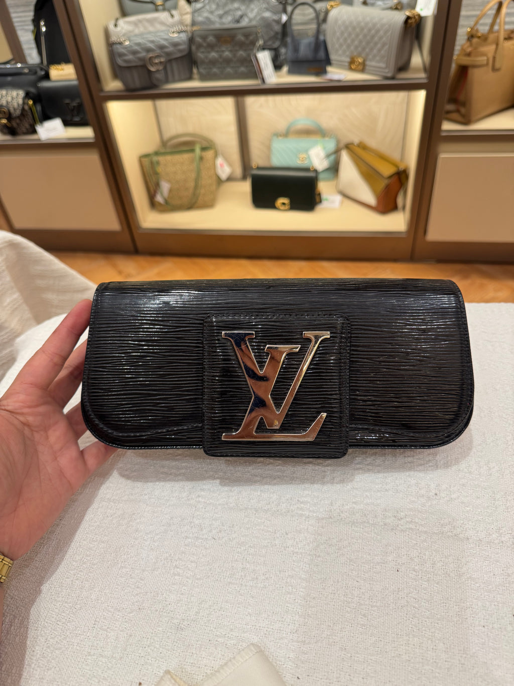 Louis Vuitton Sobe Epi Clutch