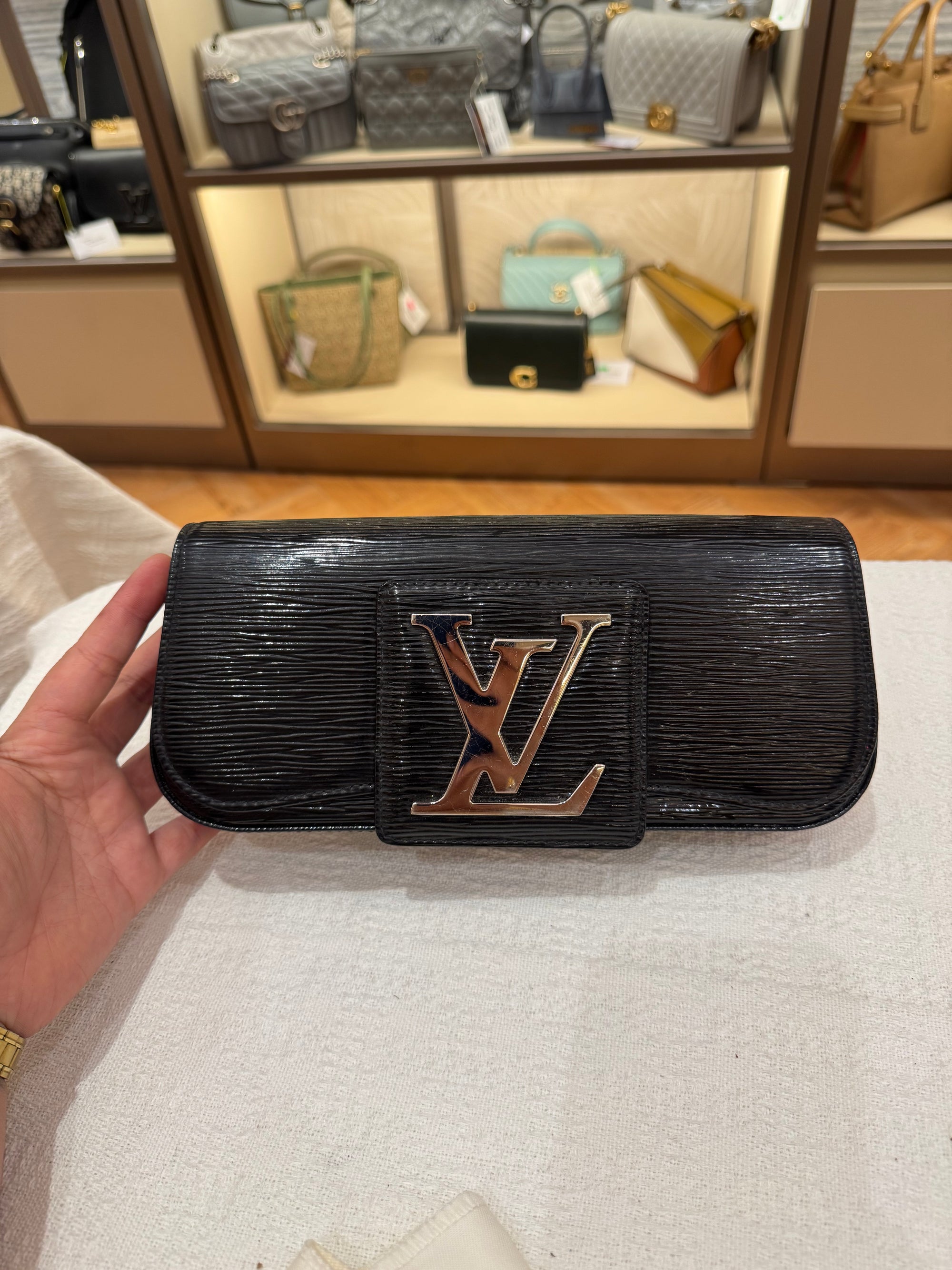 Louis Vuitton Sobe Epi Clutch
