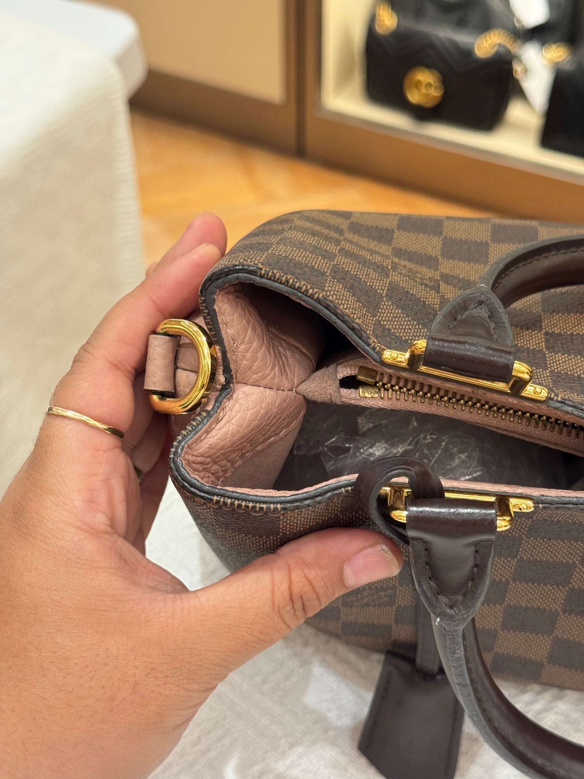 Louis Vuitton Britanny Damier Magnolia