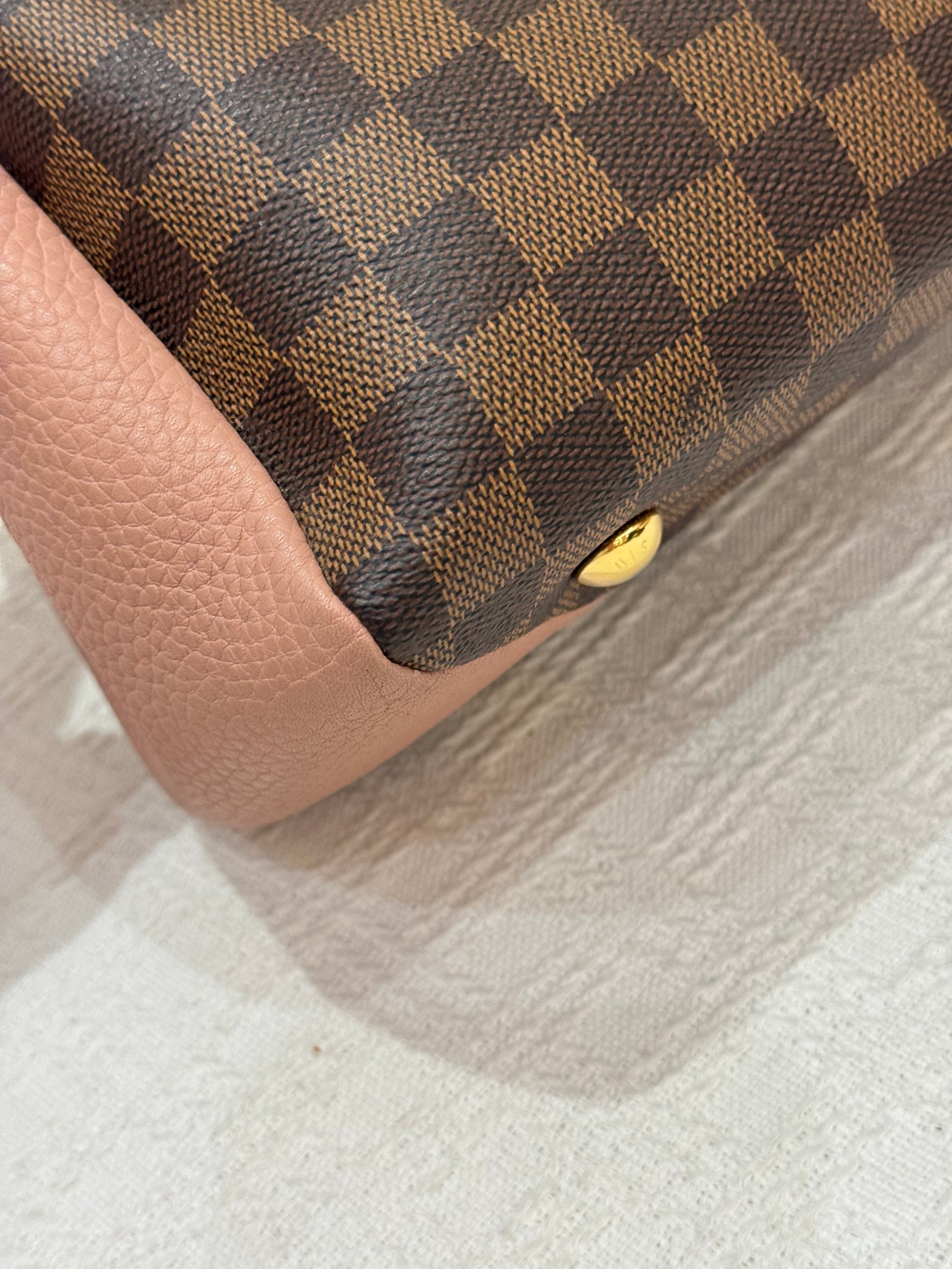 Louis Vuitton Britanny Damier Magnolia