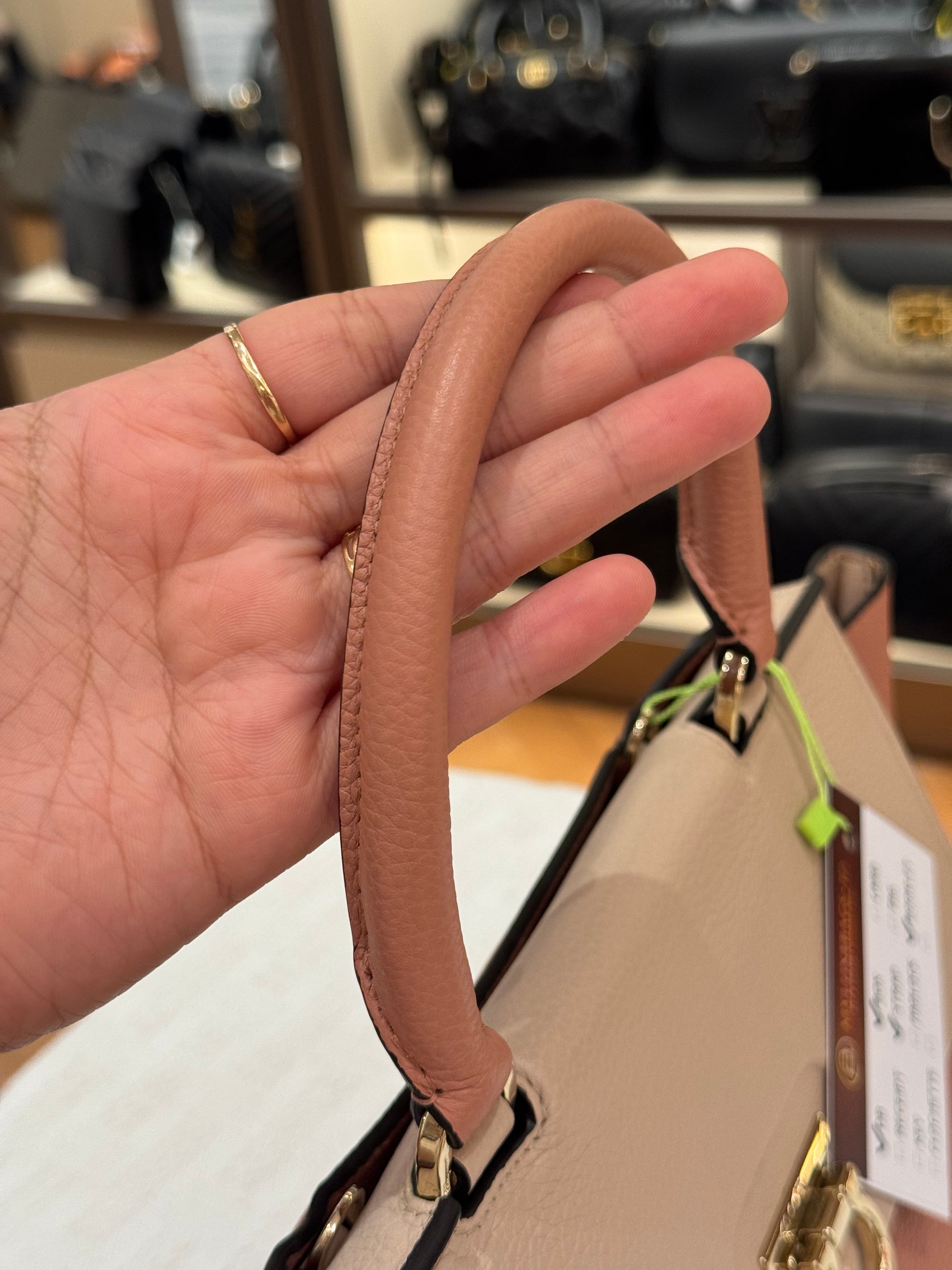 Salvatore Ferragamo Sofia Light Pink