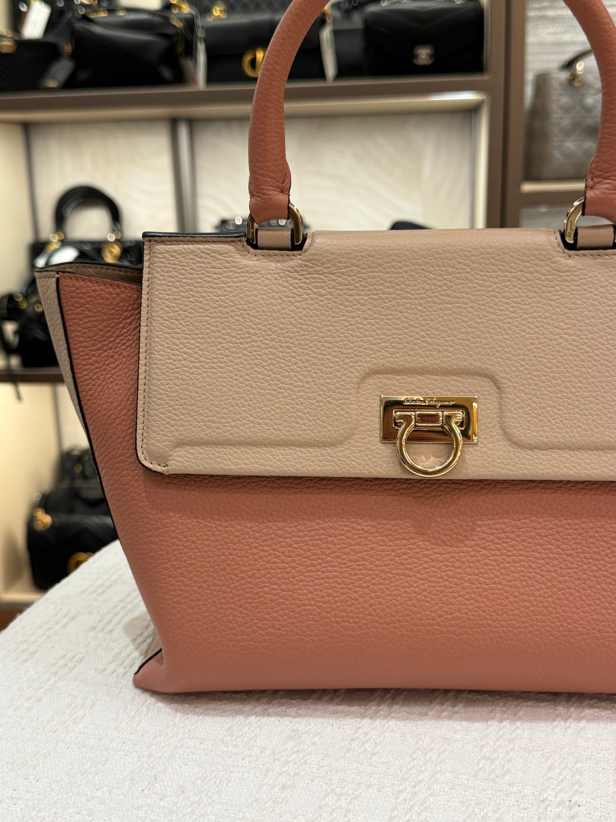 Salvatore Ferragamo Sofia Light Pink