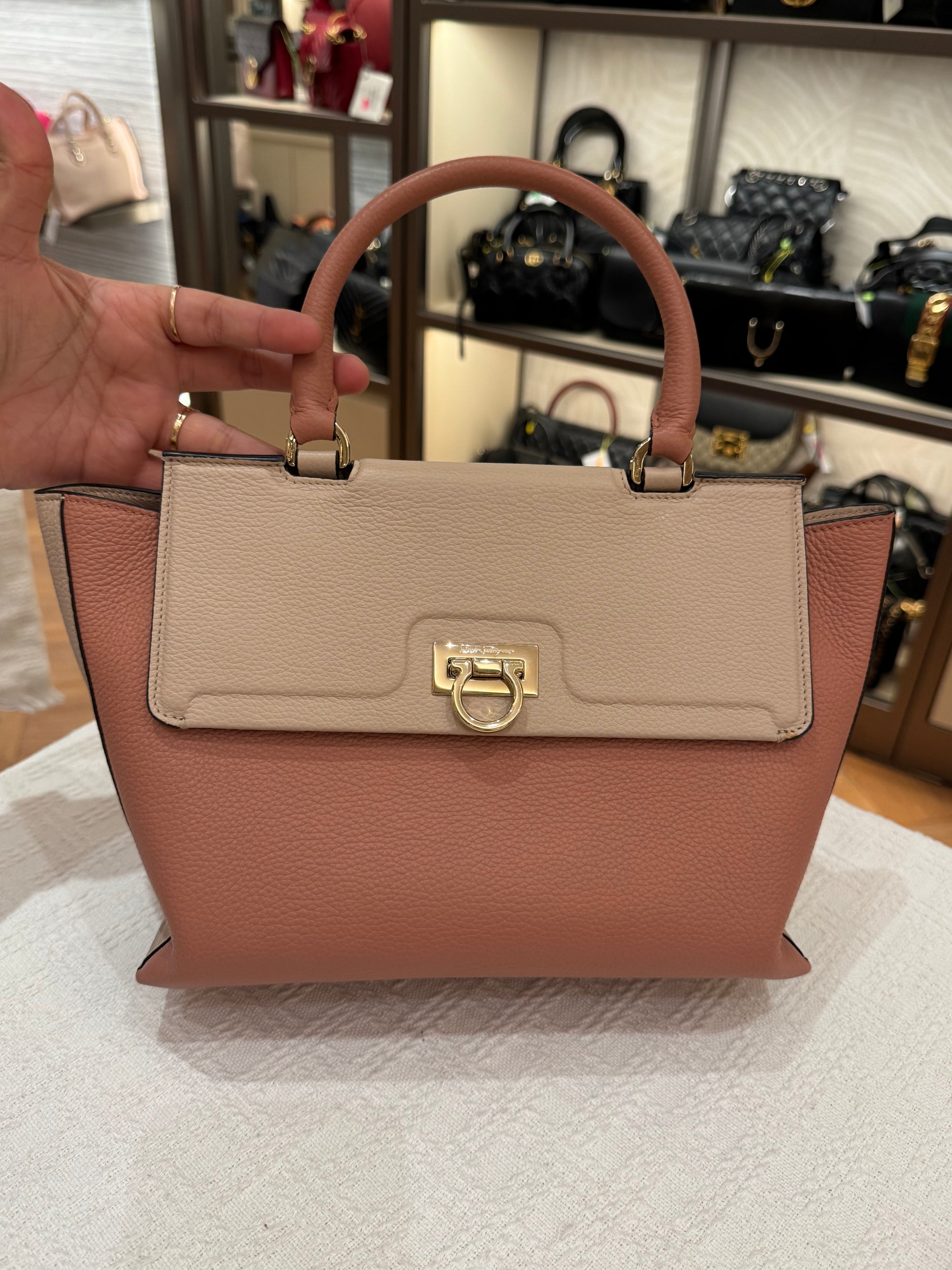 Salvatore Ferragamo Sofia Light Pink