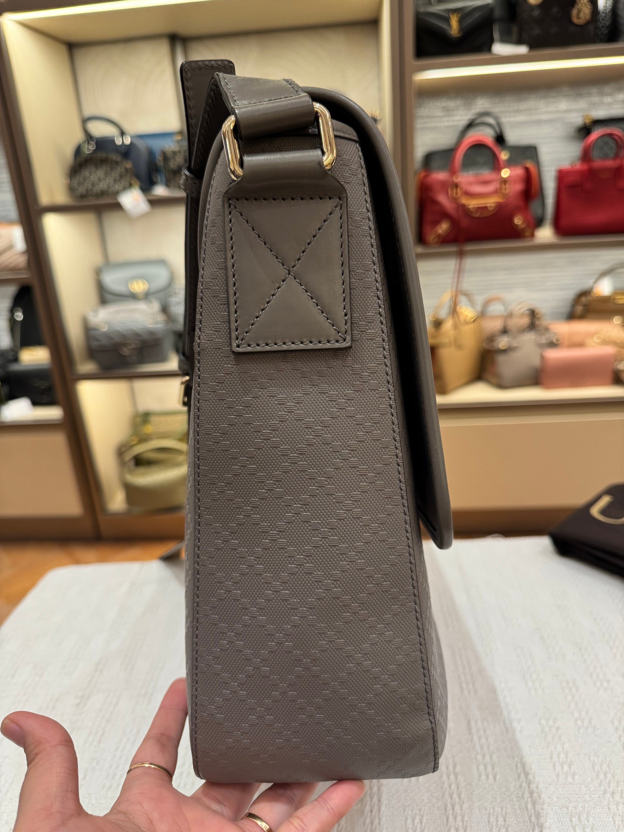 Gucci Mesenger Grey