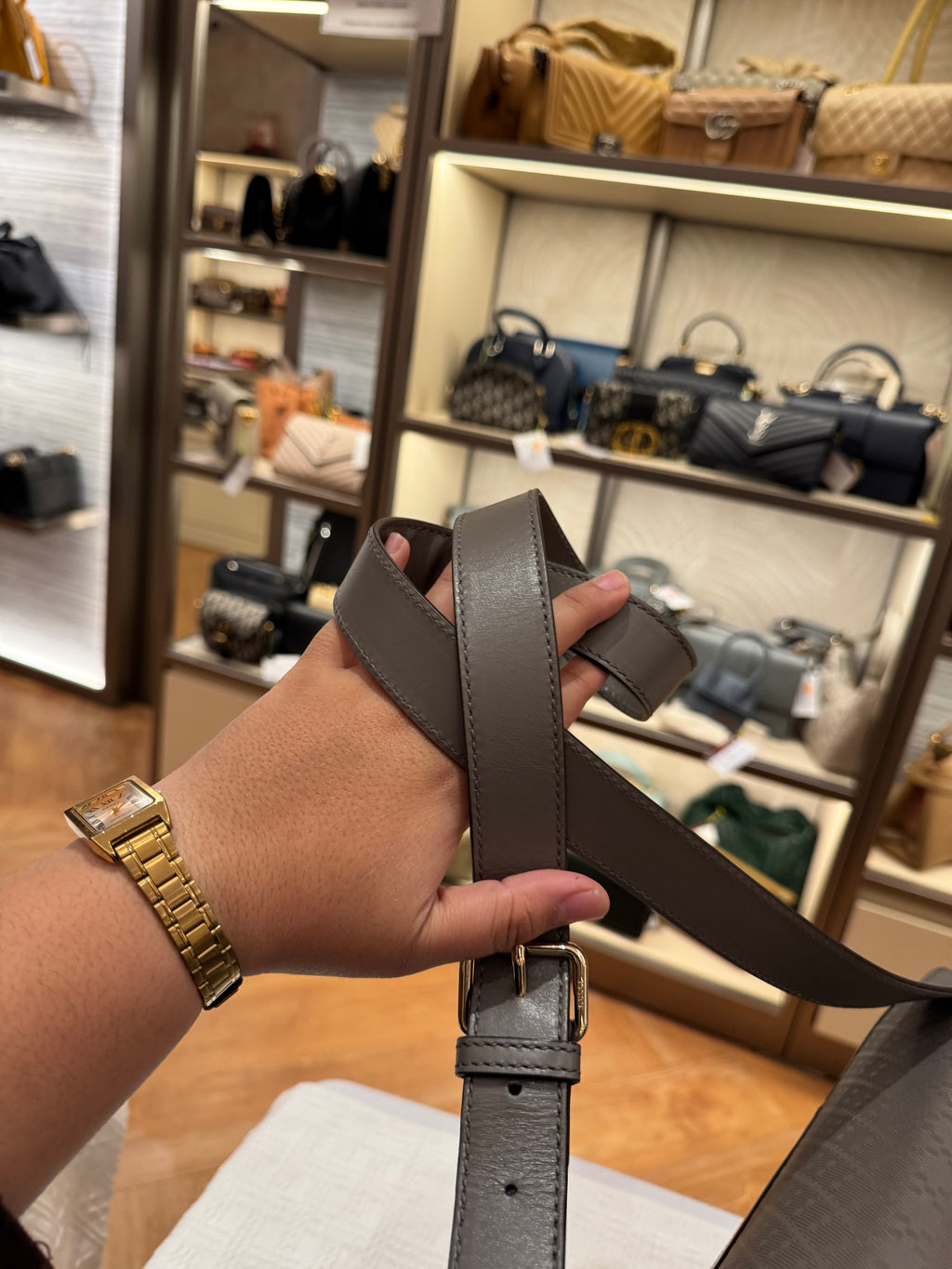 Gucci Mesenger Grey
