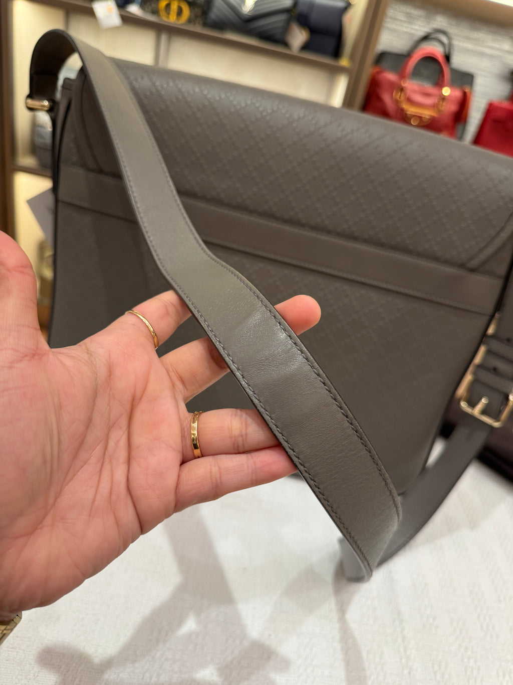 Gucci Mesenger Grey