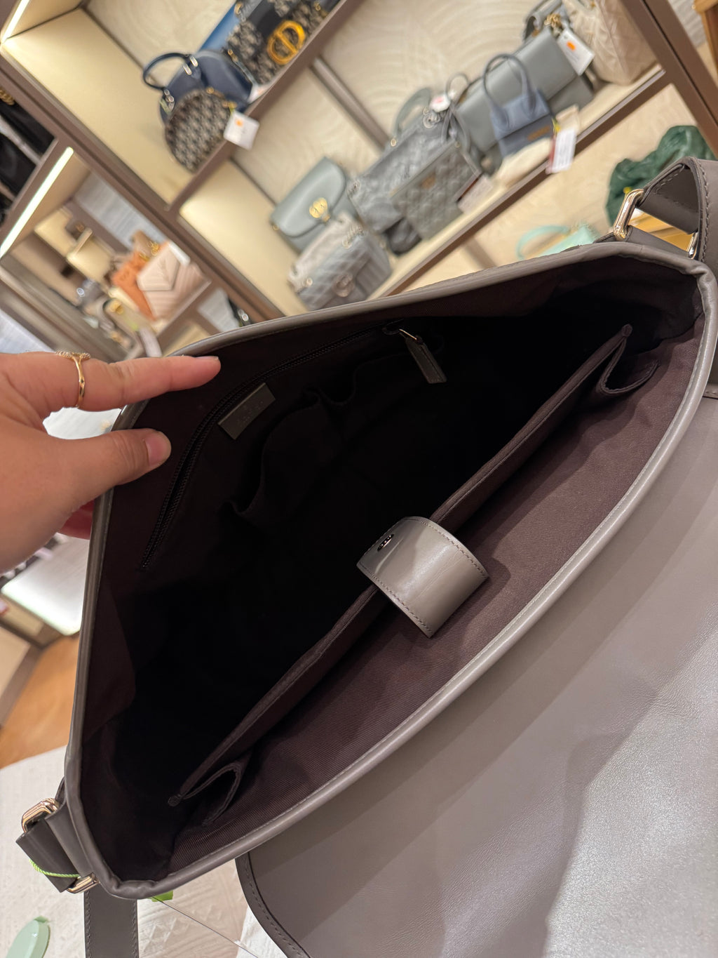 Gucci Mesenger Grey