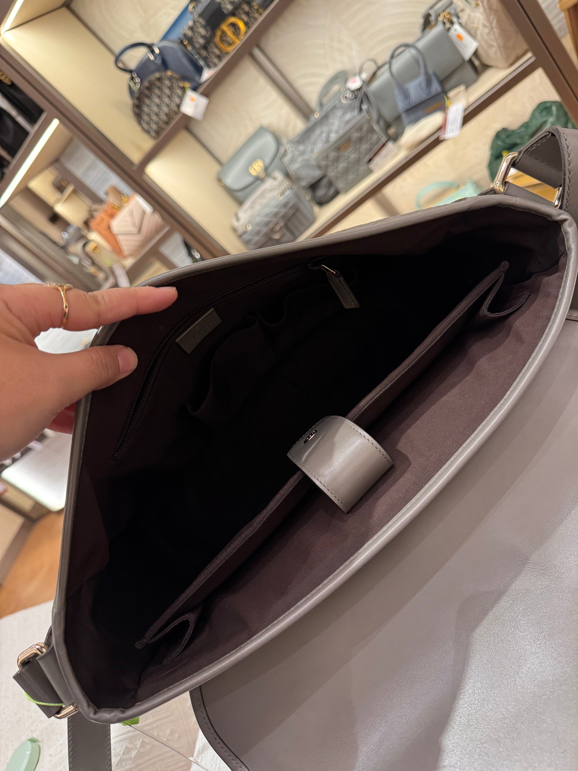 Gucci Mesenger Grey