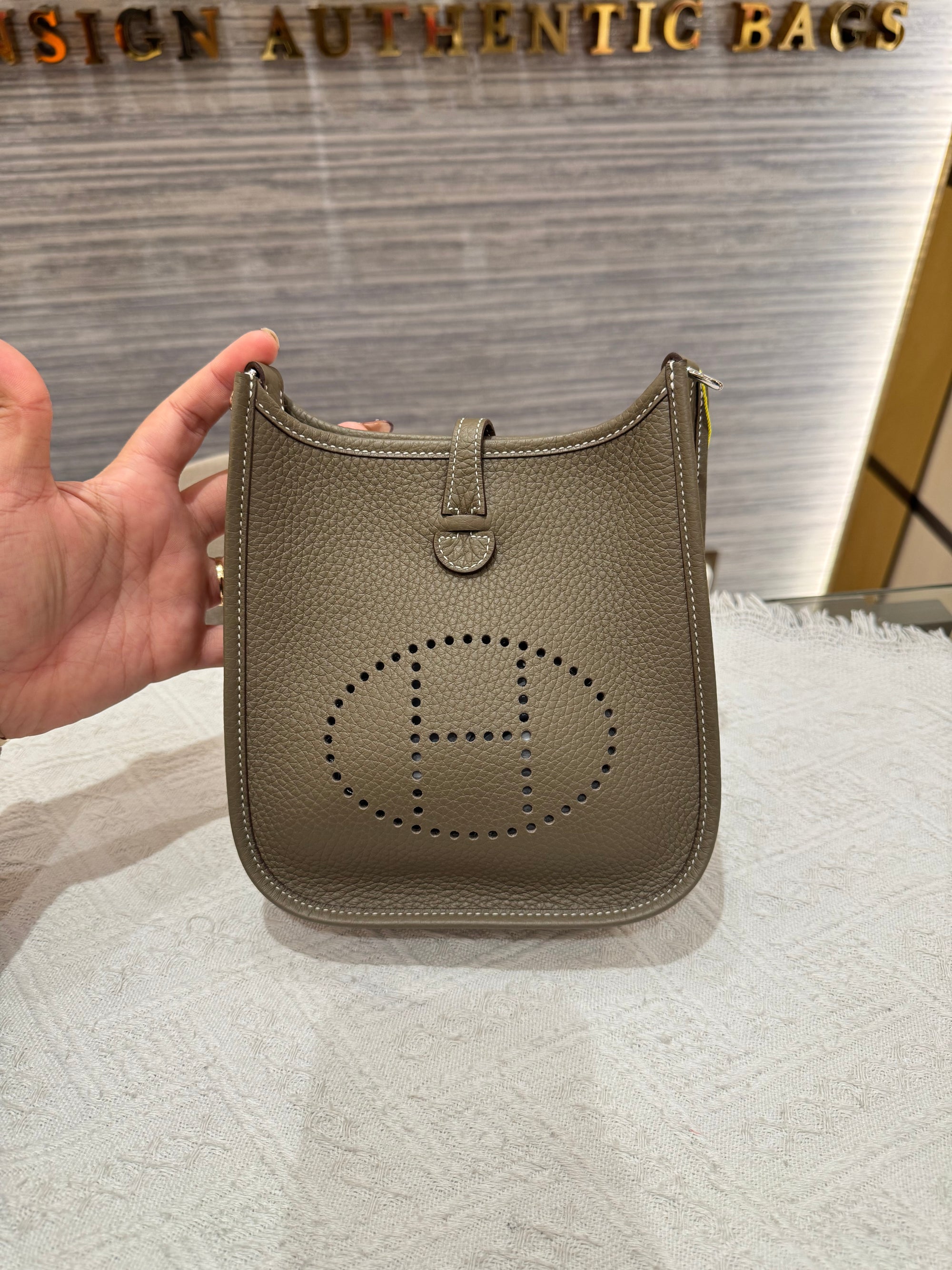 Hermes Evelyn 16 Etoupe / Blue Indigo