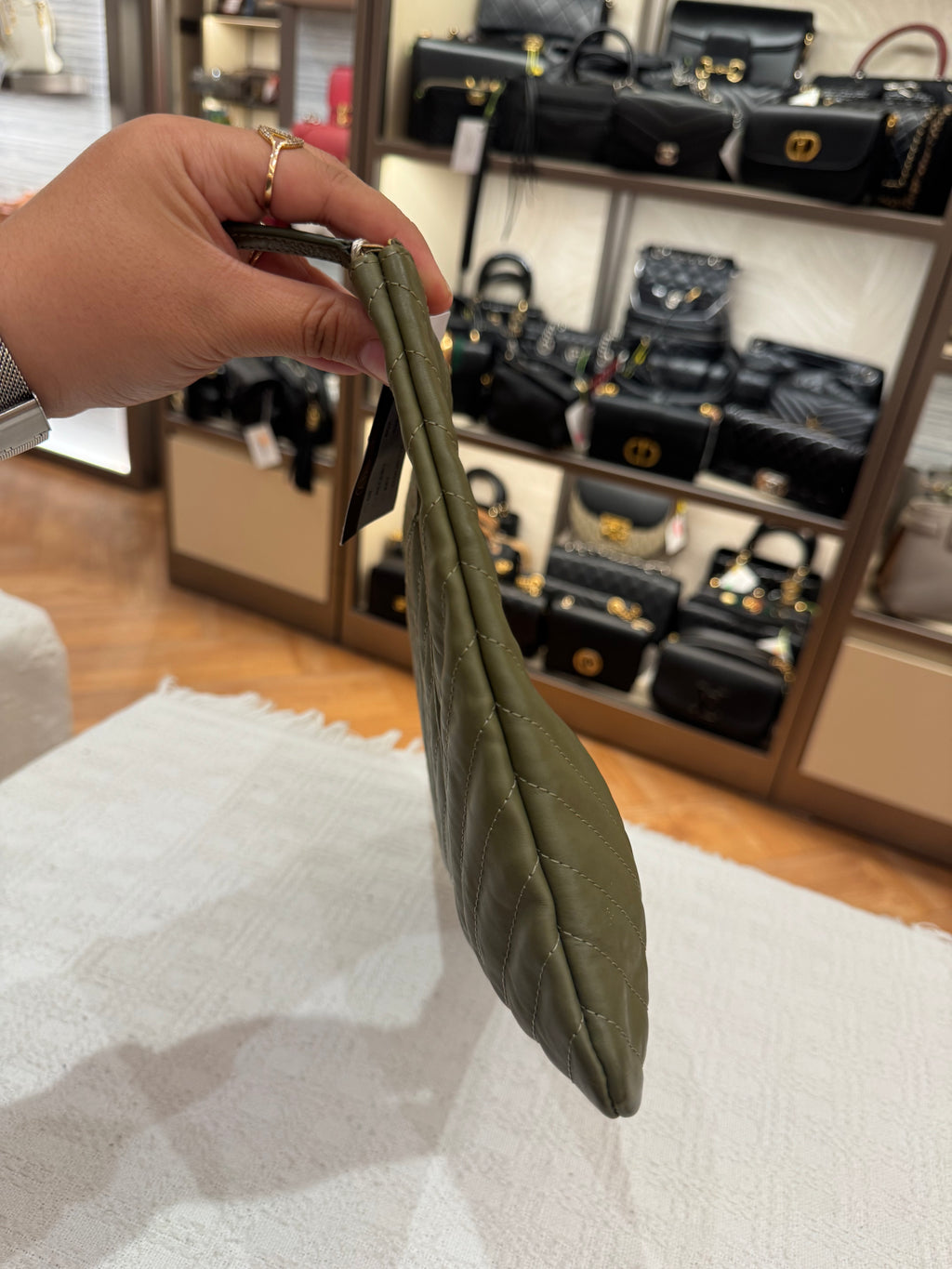 ChaneL O Case Large Pouch