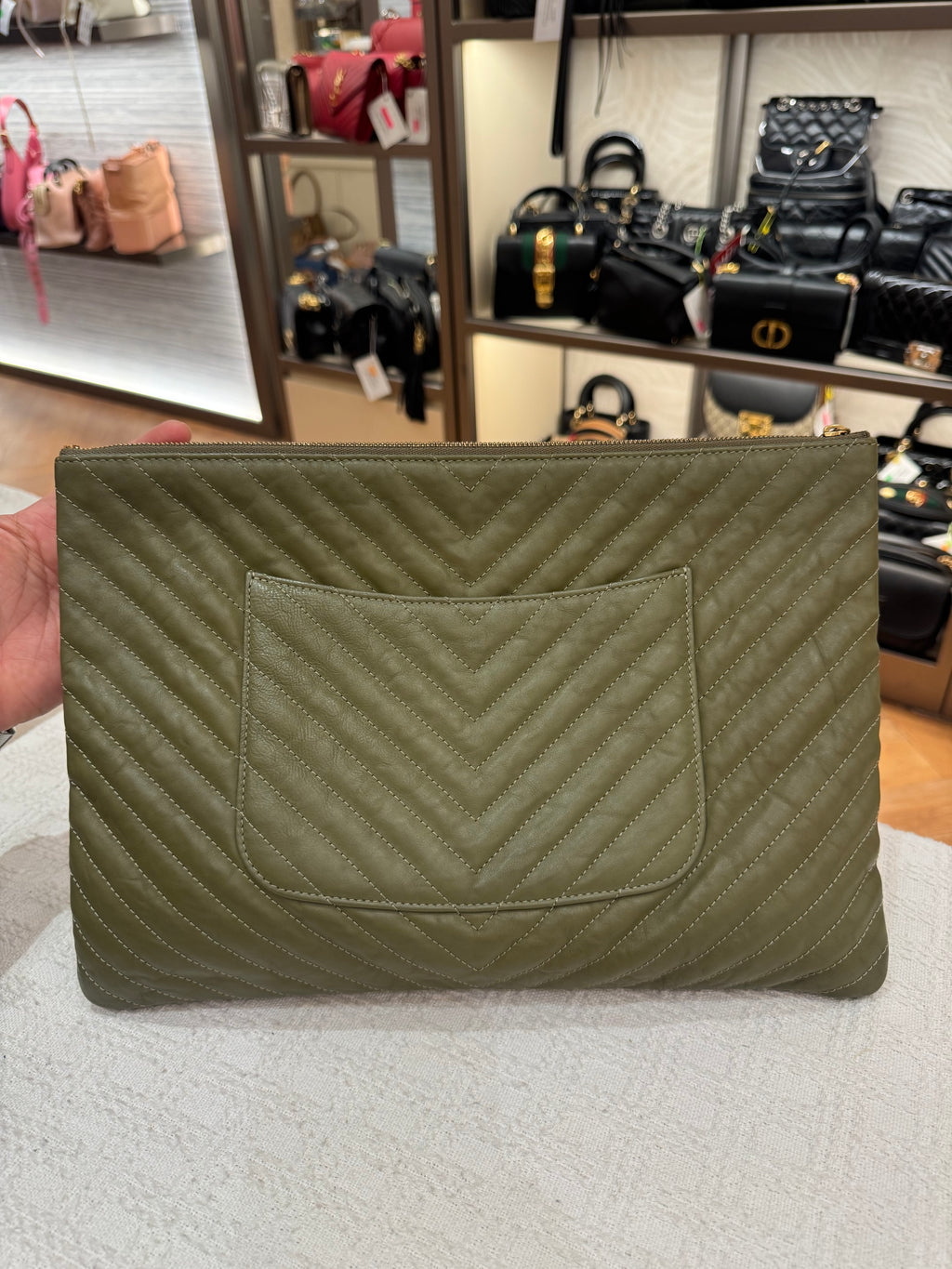 ChaneL O Case Large Pouch