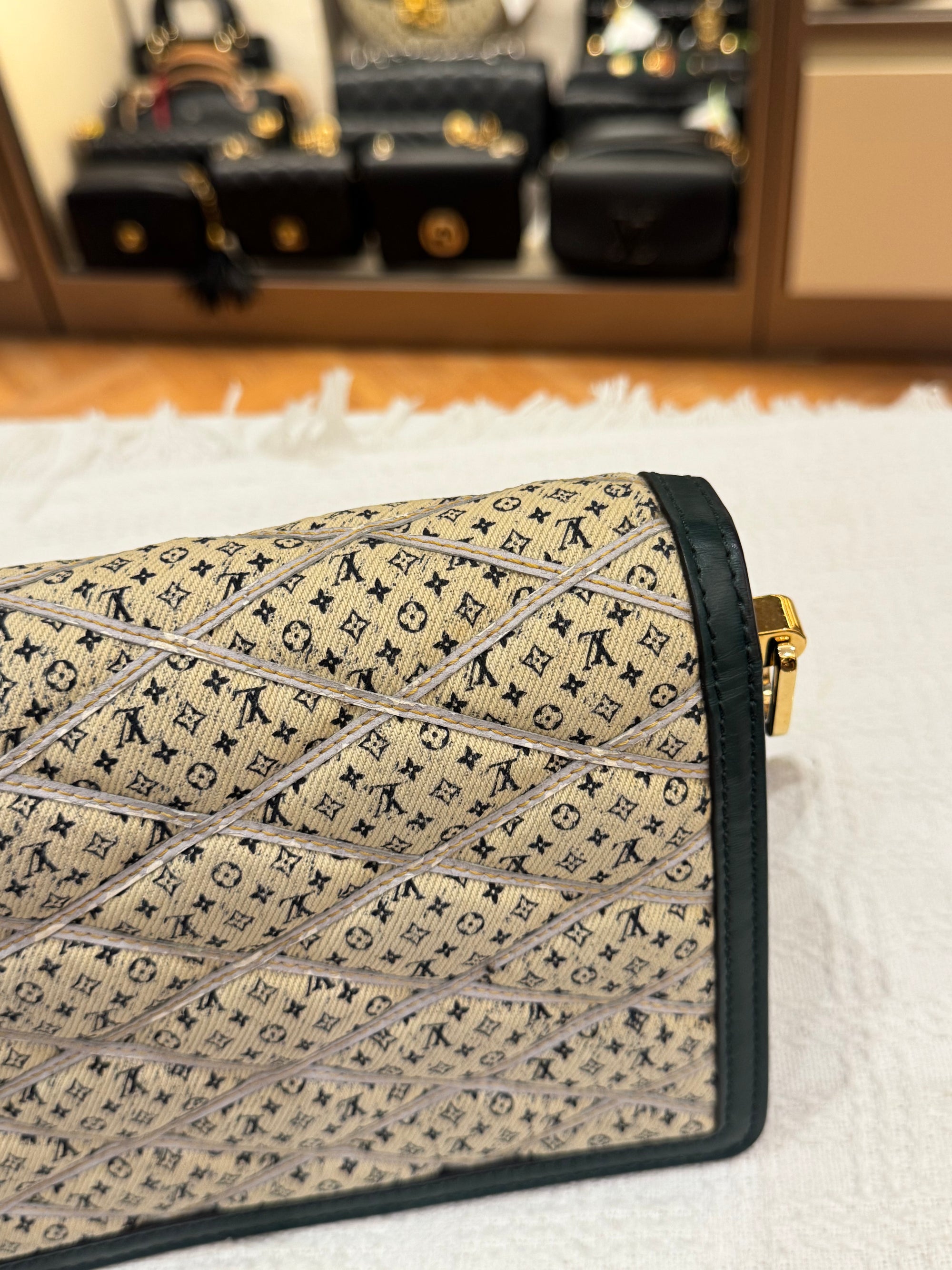 Louis Vuitton Dauphine Canvas