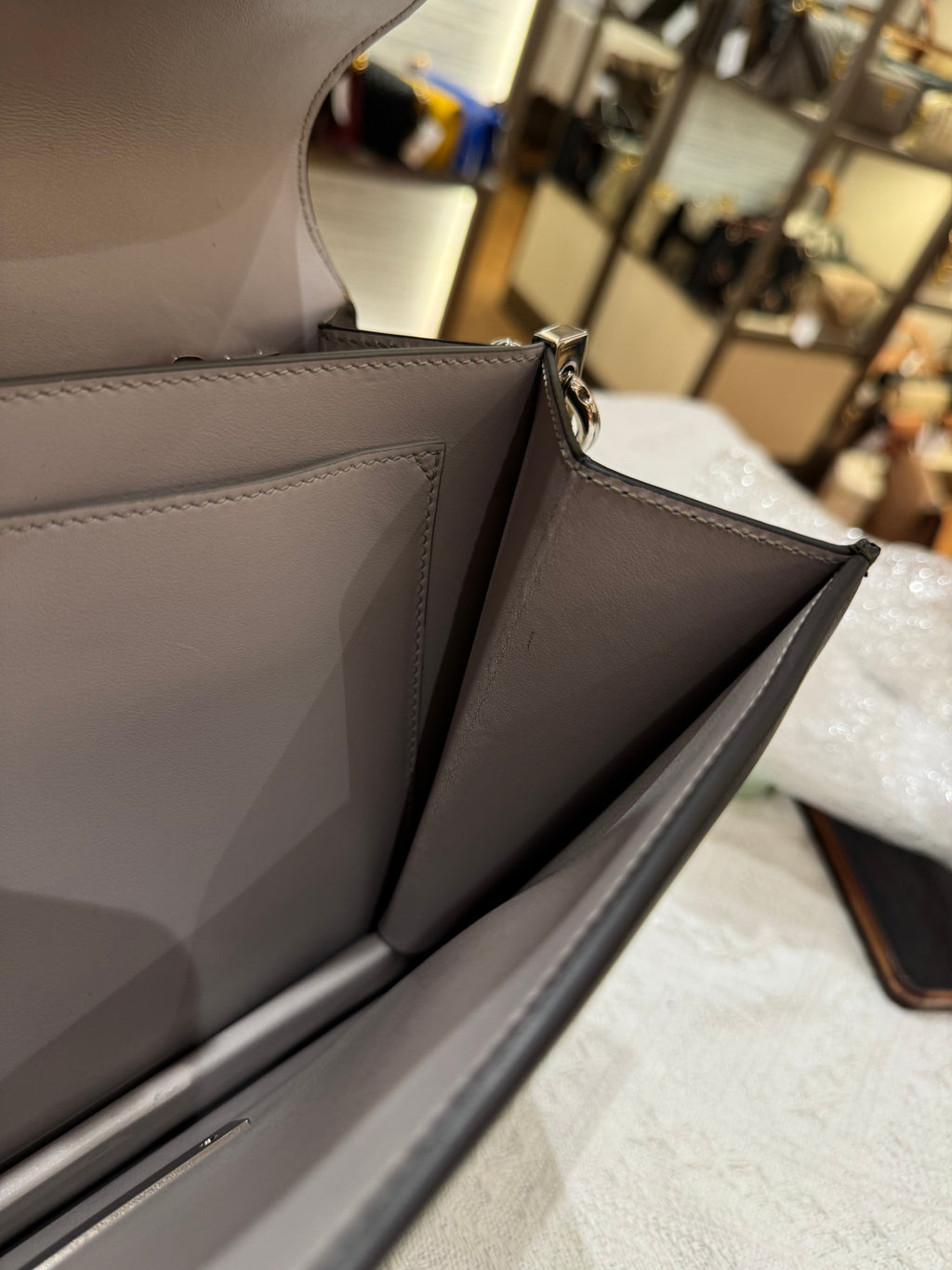Salvatore Ferragamo Joanne Flap