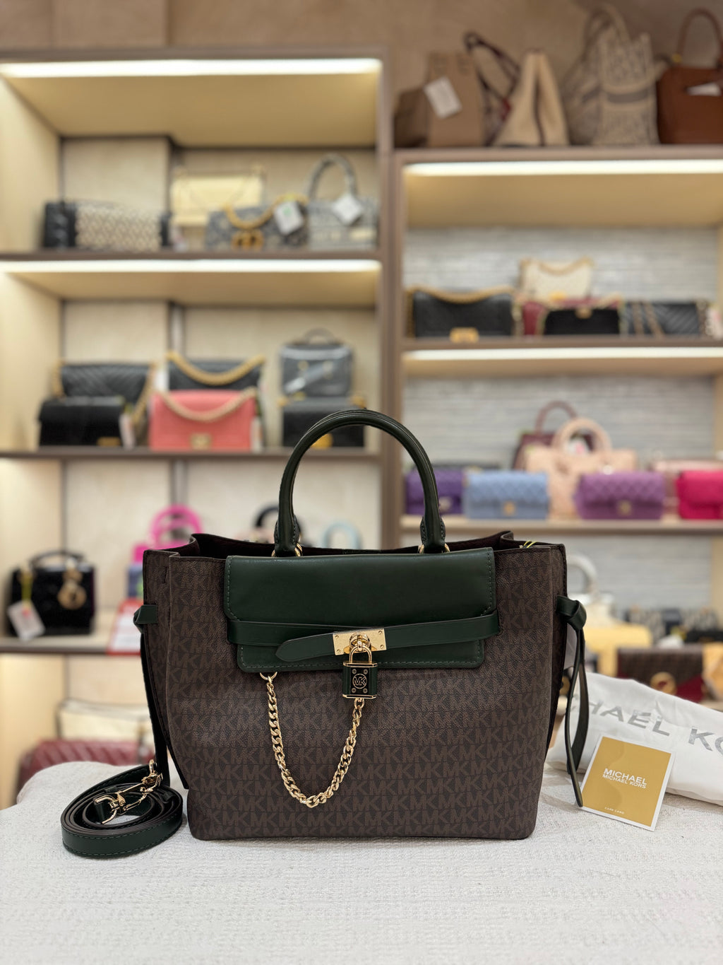 Michael Kors Hamilton Signature