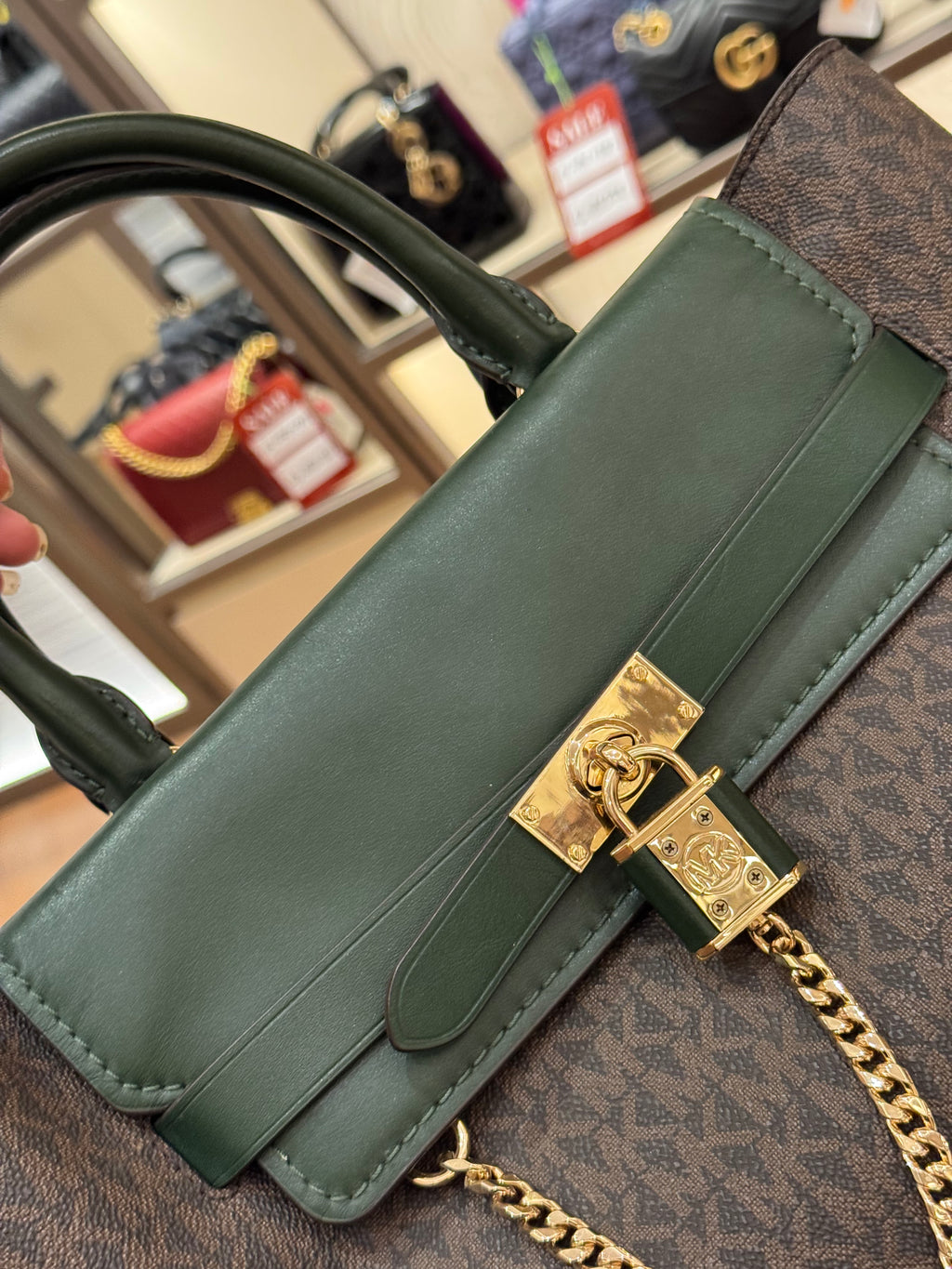 Michael Kors Hamilton Signature