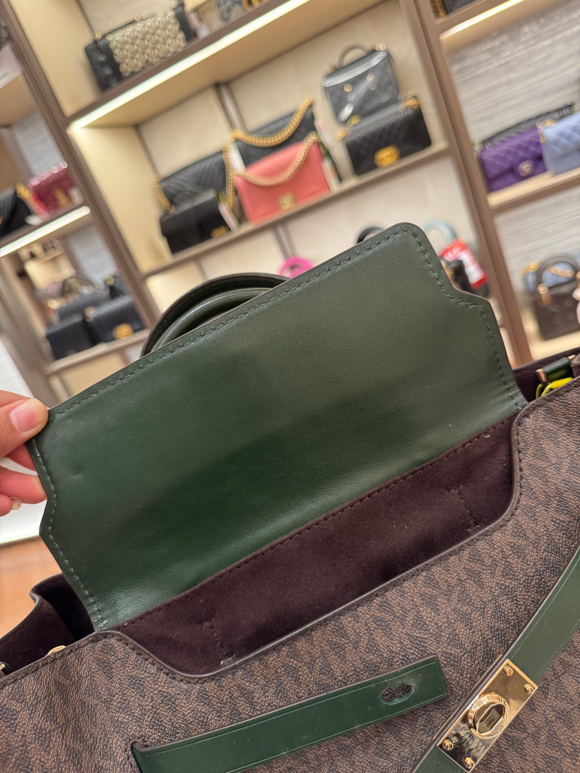 Michael Kors Hamilton Signature