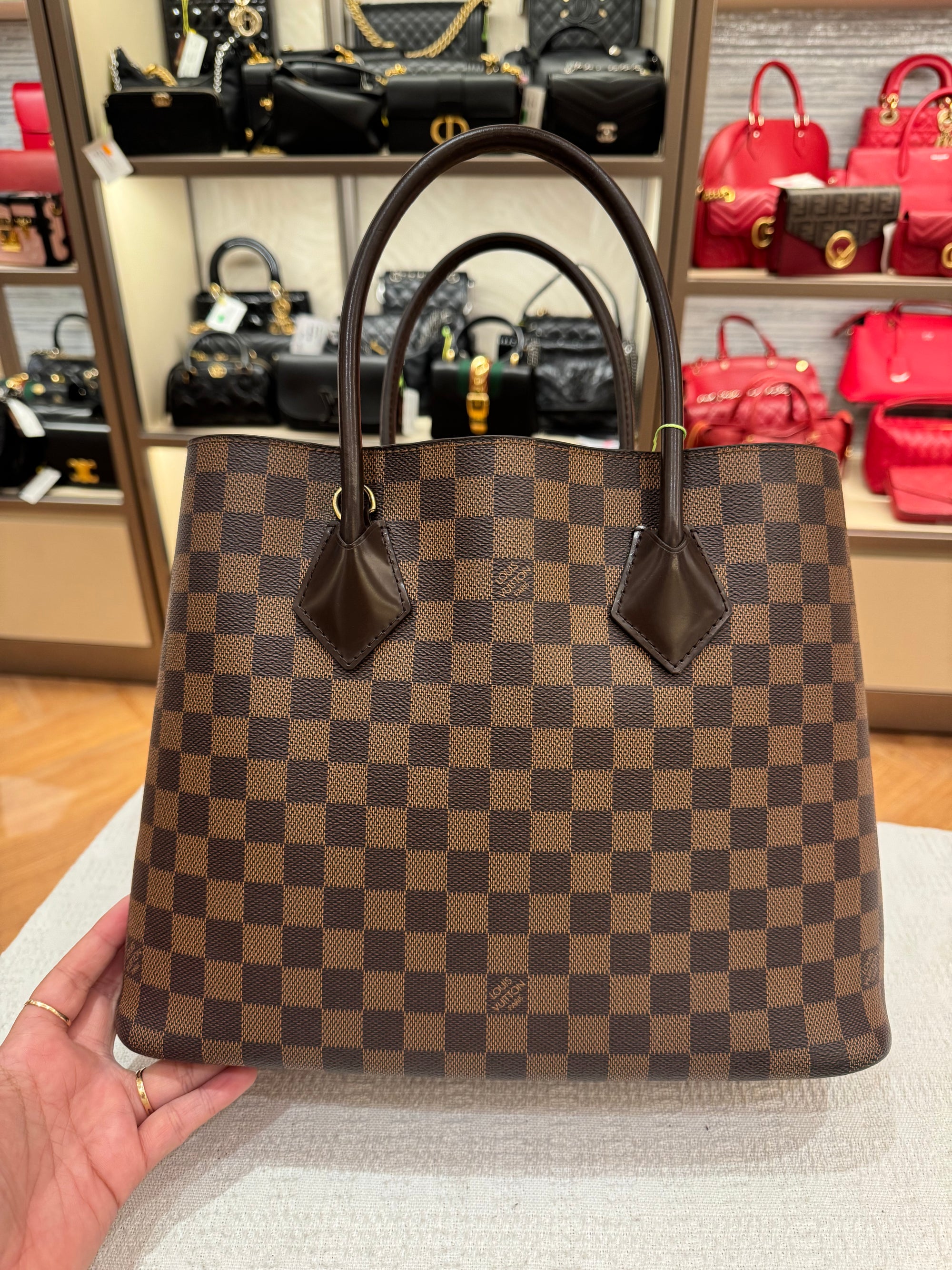 Louis Vuitton Kensington Damier