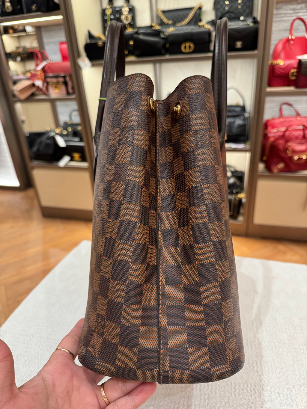 Louis Vuitton Kensington Damier