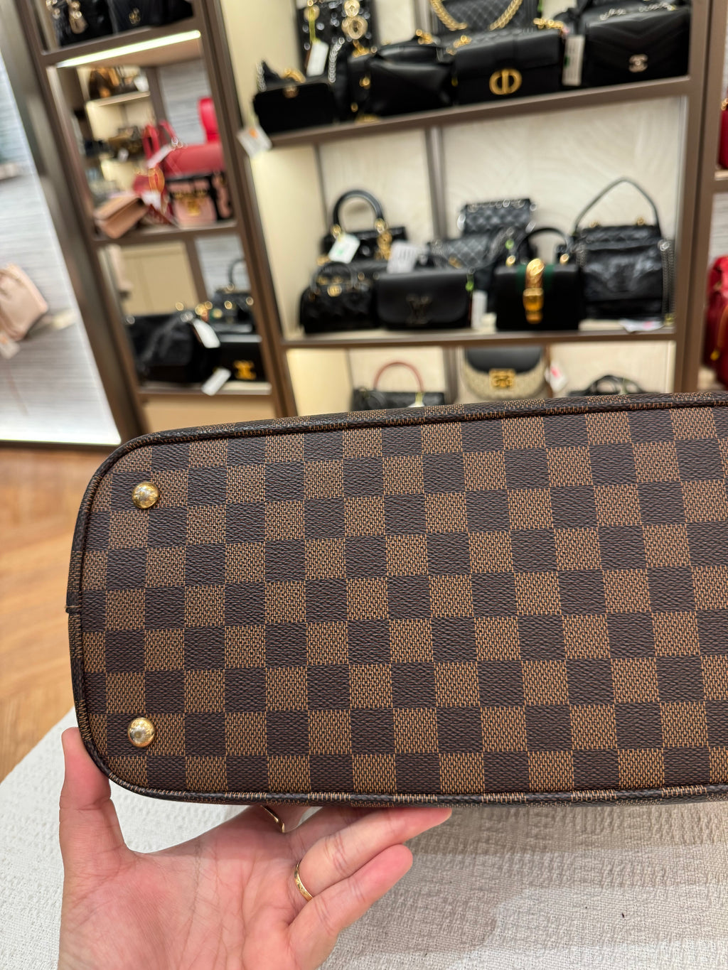 Louis Vuitton Kensington Damier
