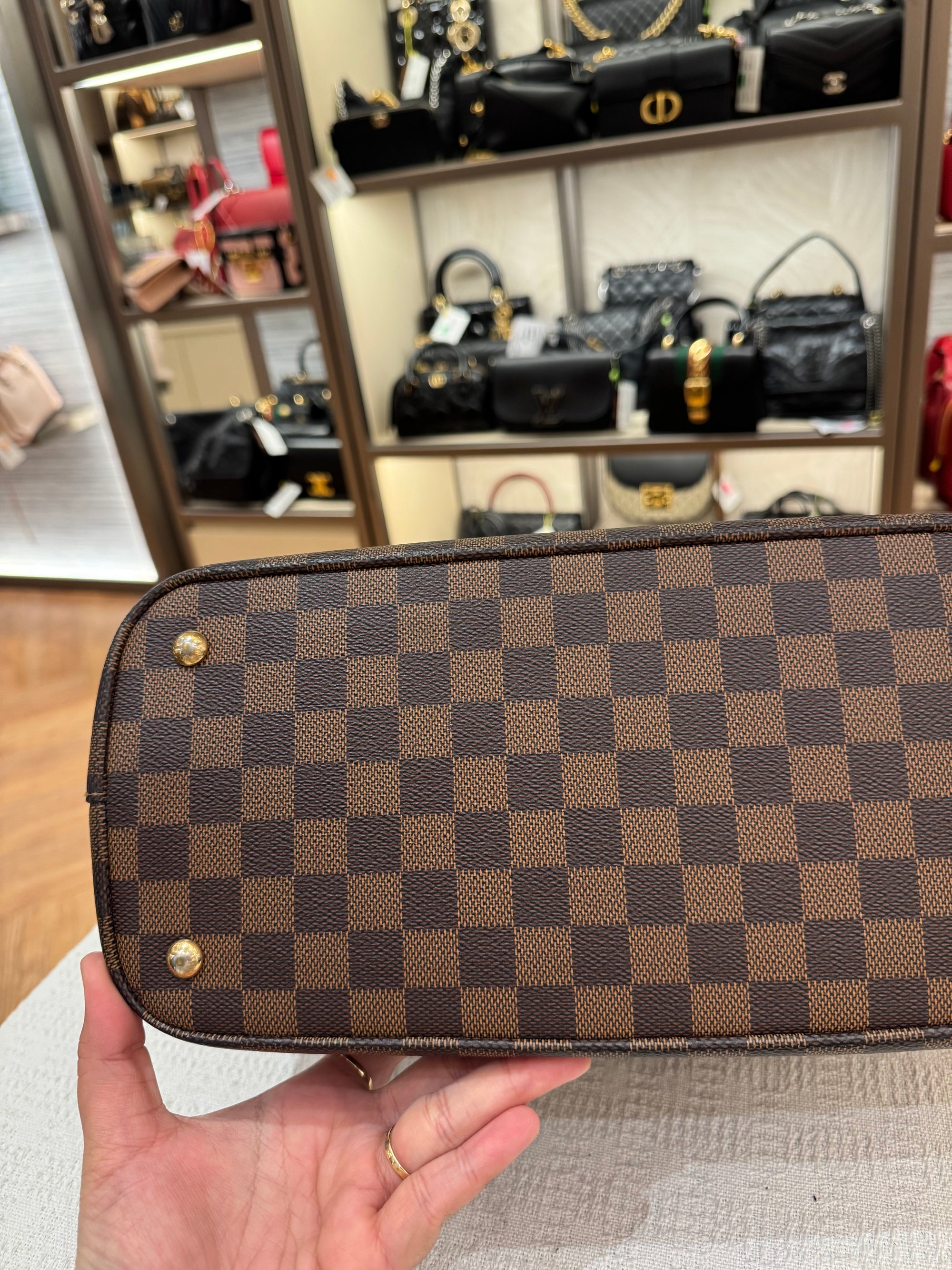 Louis Vuitton Kensington Damier