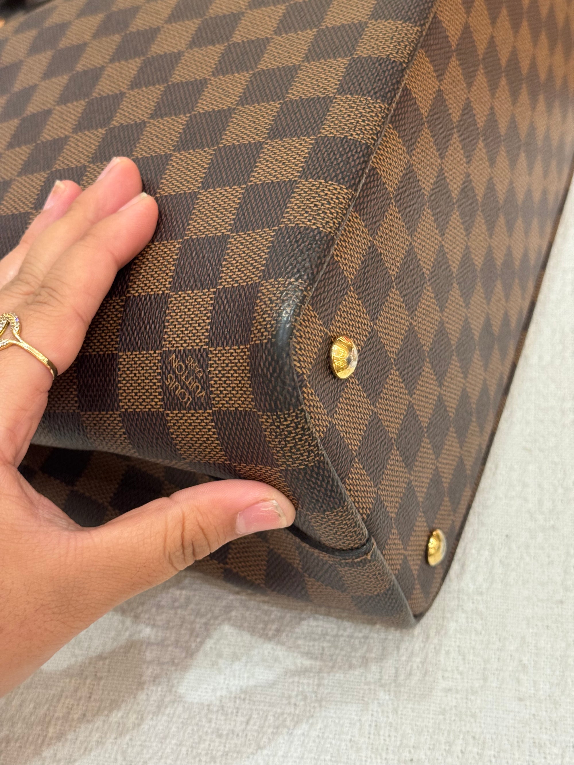 Louis Vuitton Kensington Damier