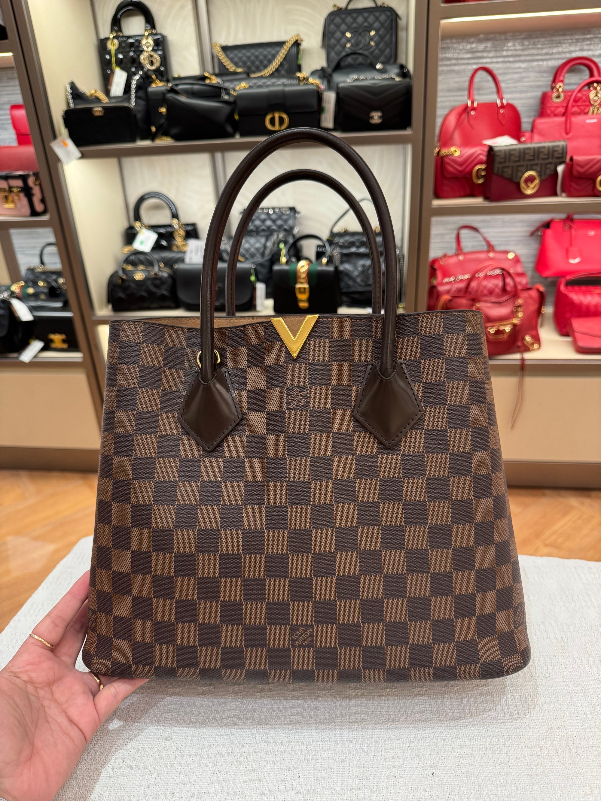 Louis Vuitton Kensington Damier