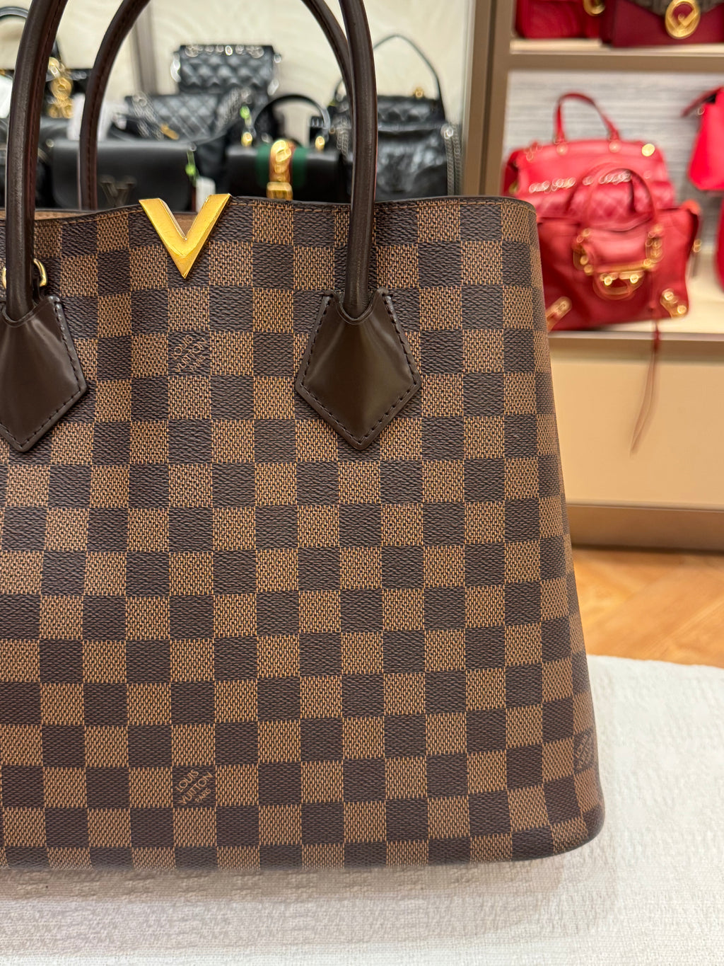 Louis Vuitton Kensington Damier