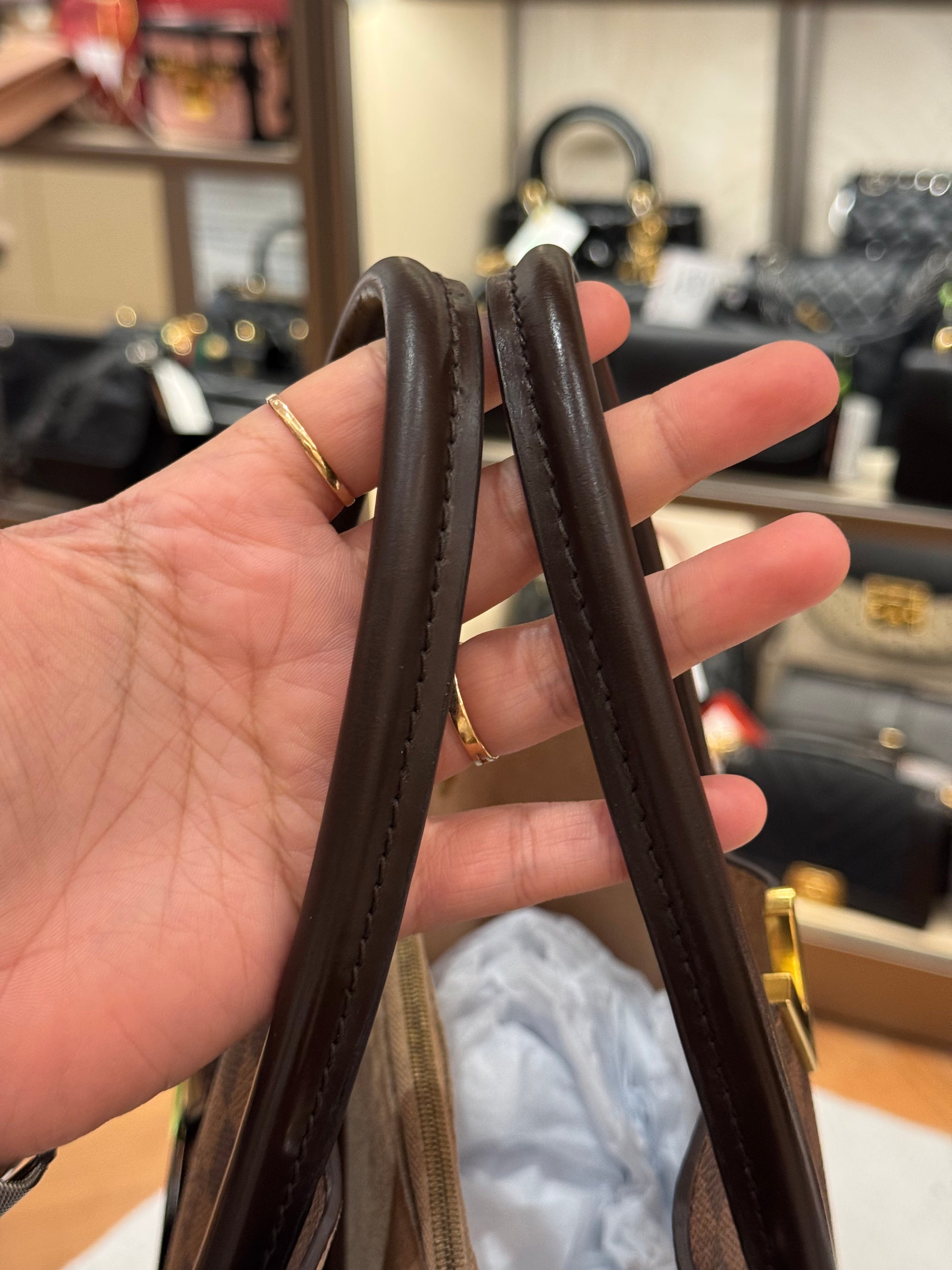 Louis Vuitton Kensington Damier