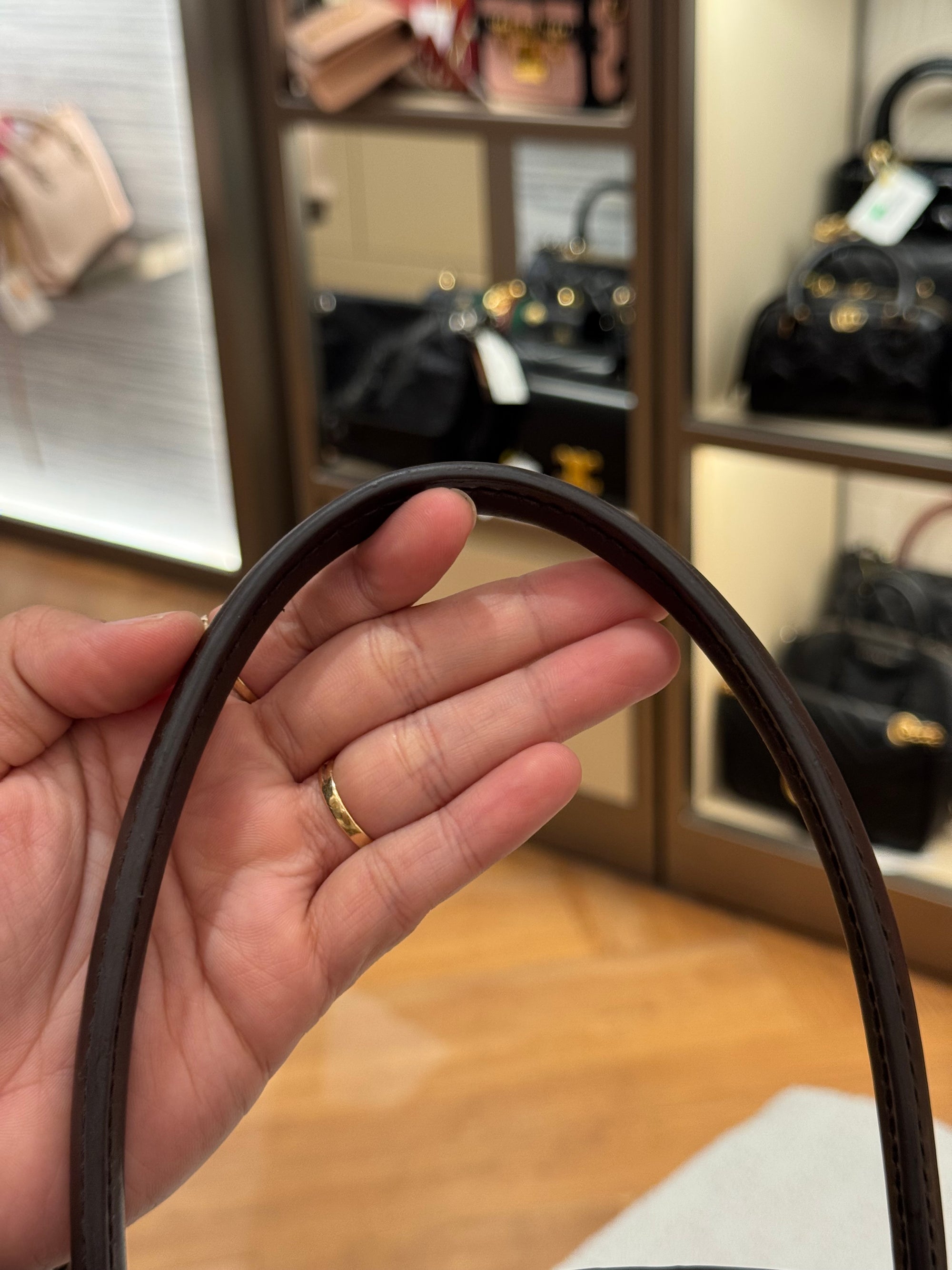 Louis Vuitton Kensington Damier