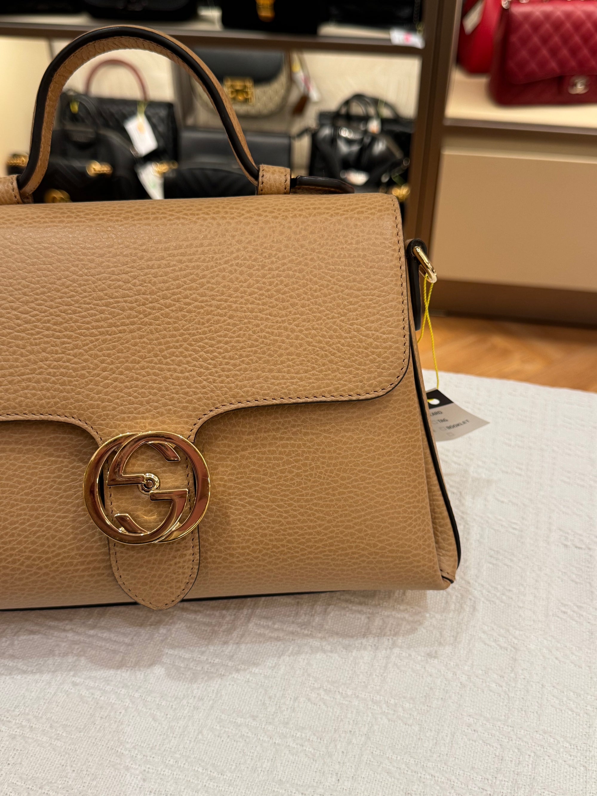 Gucci Interlock Tophandle Beige