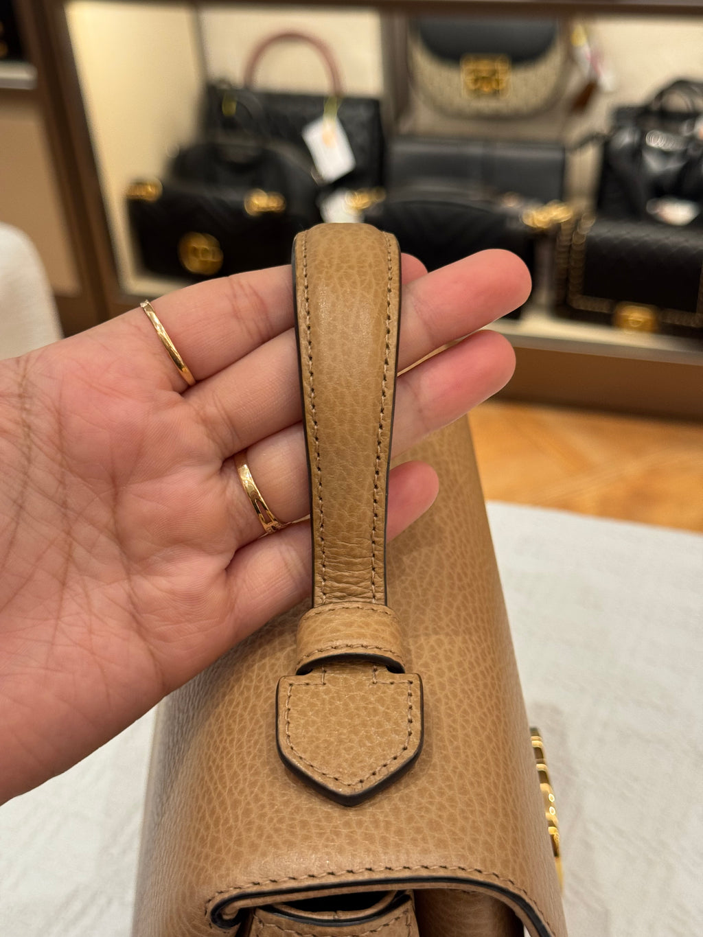 Gucci Interlock Tophandle Beige