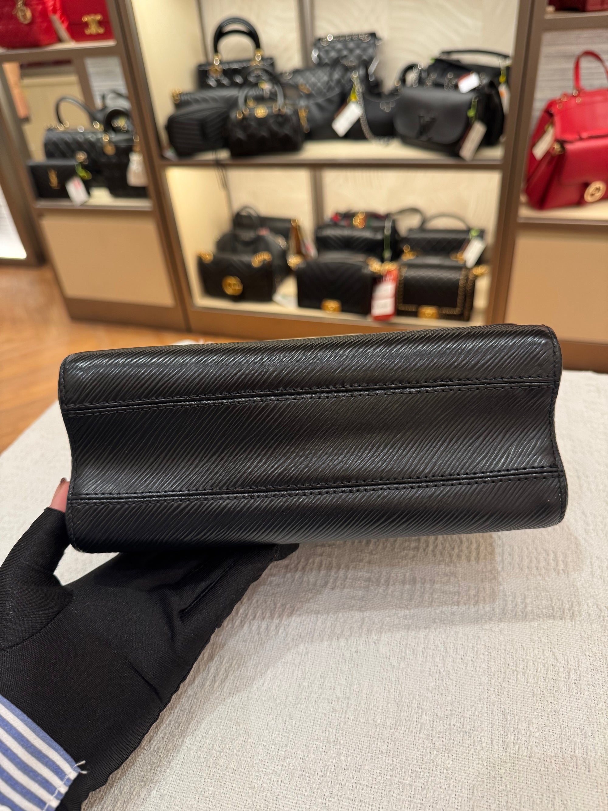 Louis Vuitton Twist Epi Leather MM Black