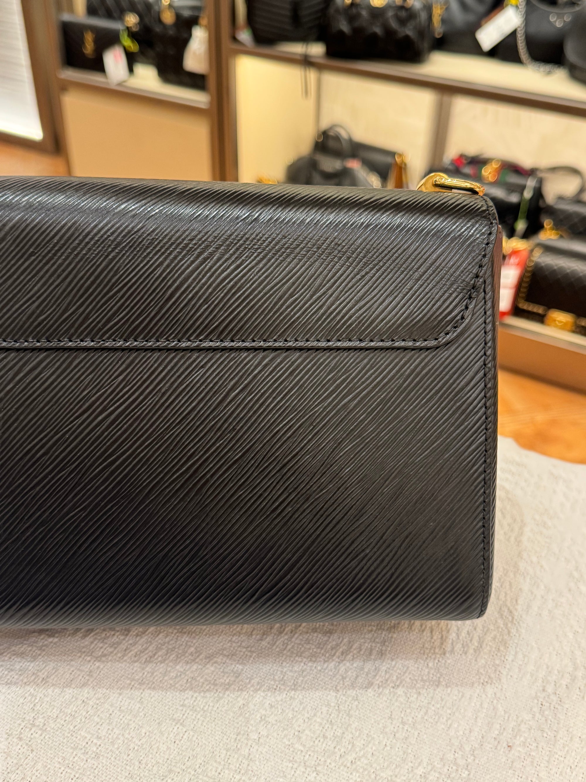 Louis Vuitton Twist Epi Leather MM Black