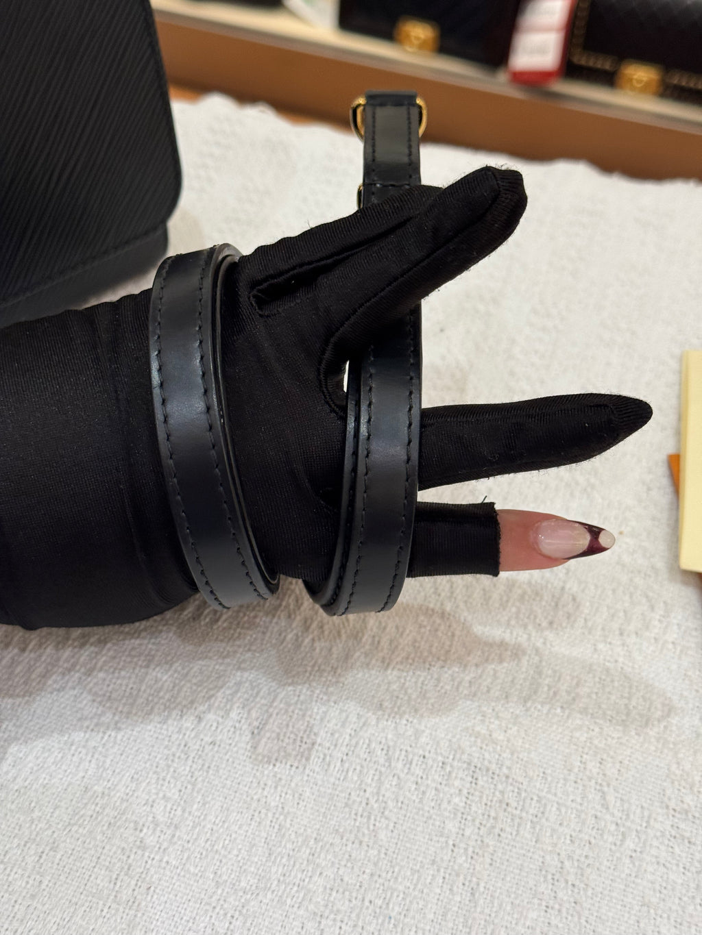 Louis Vuitton Twist Epi Leather MM Black