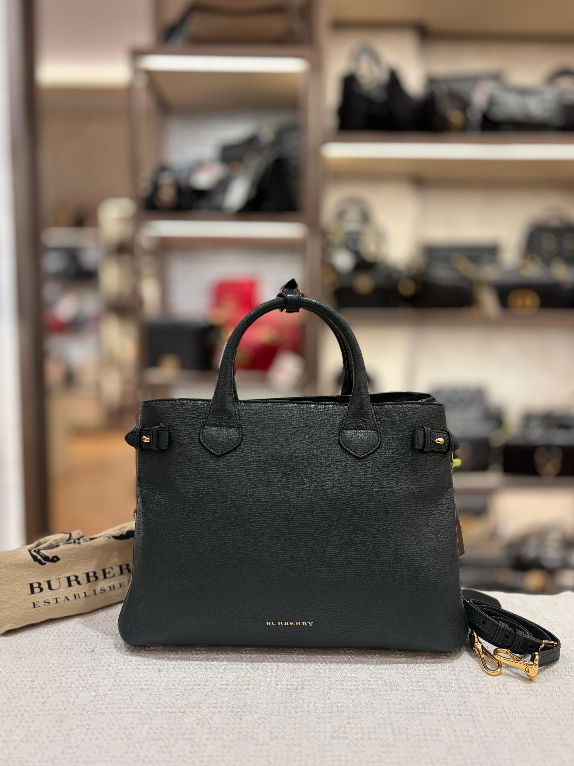 Burberry Banner Medium Green