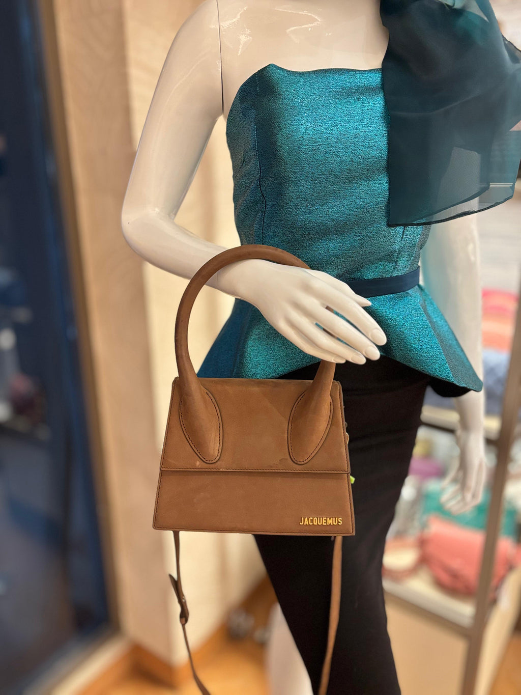 Jacquemus Le Grand Chiquito suede brown