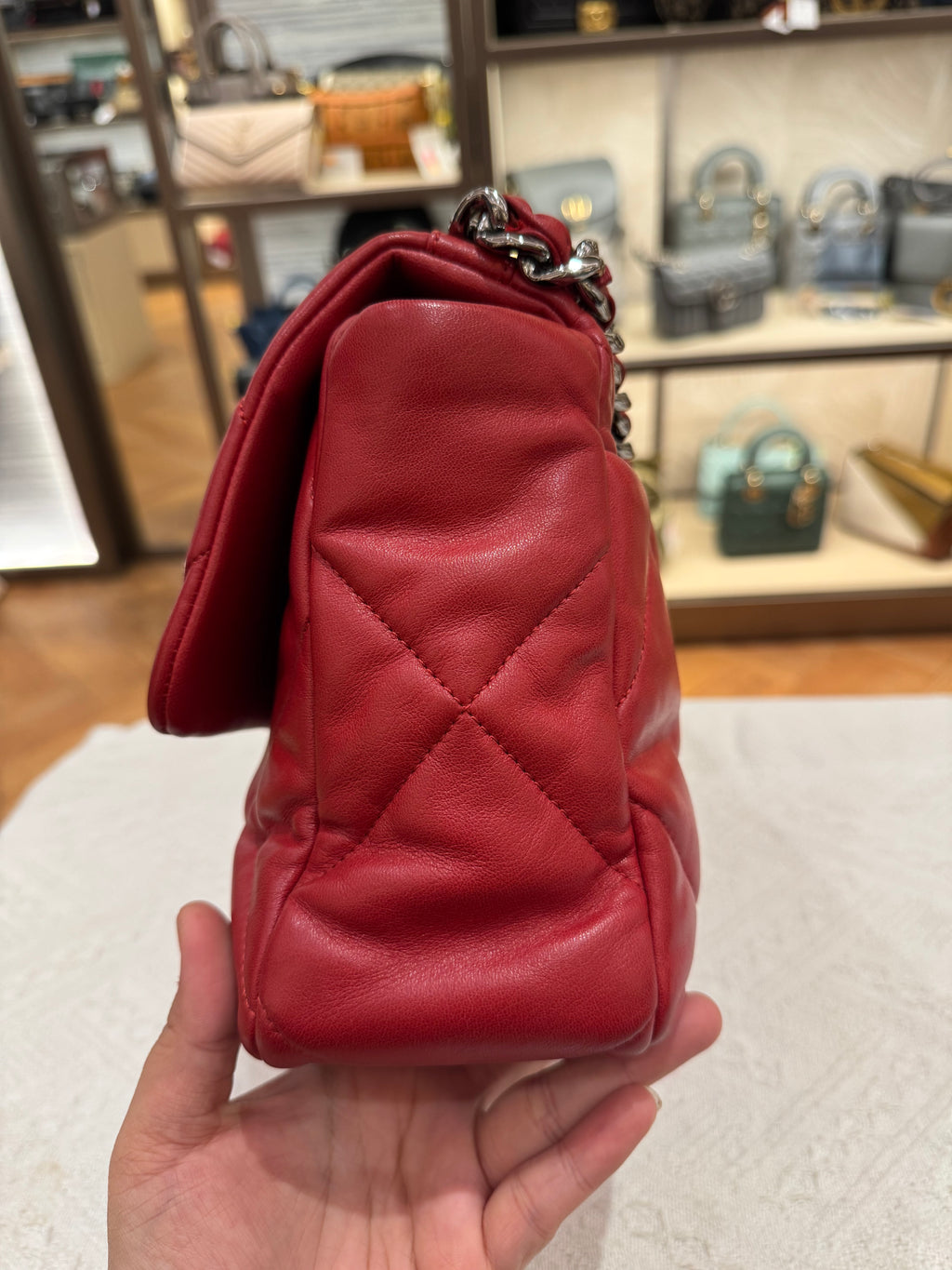 Chanel 19 Medium